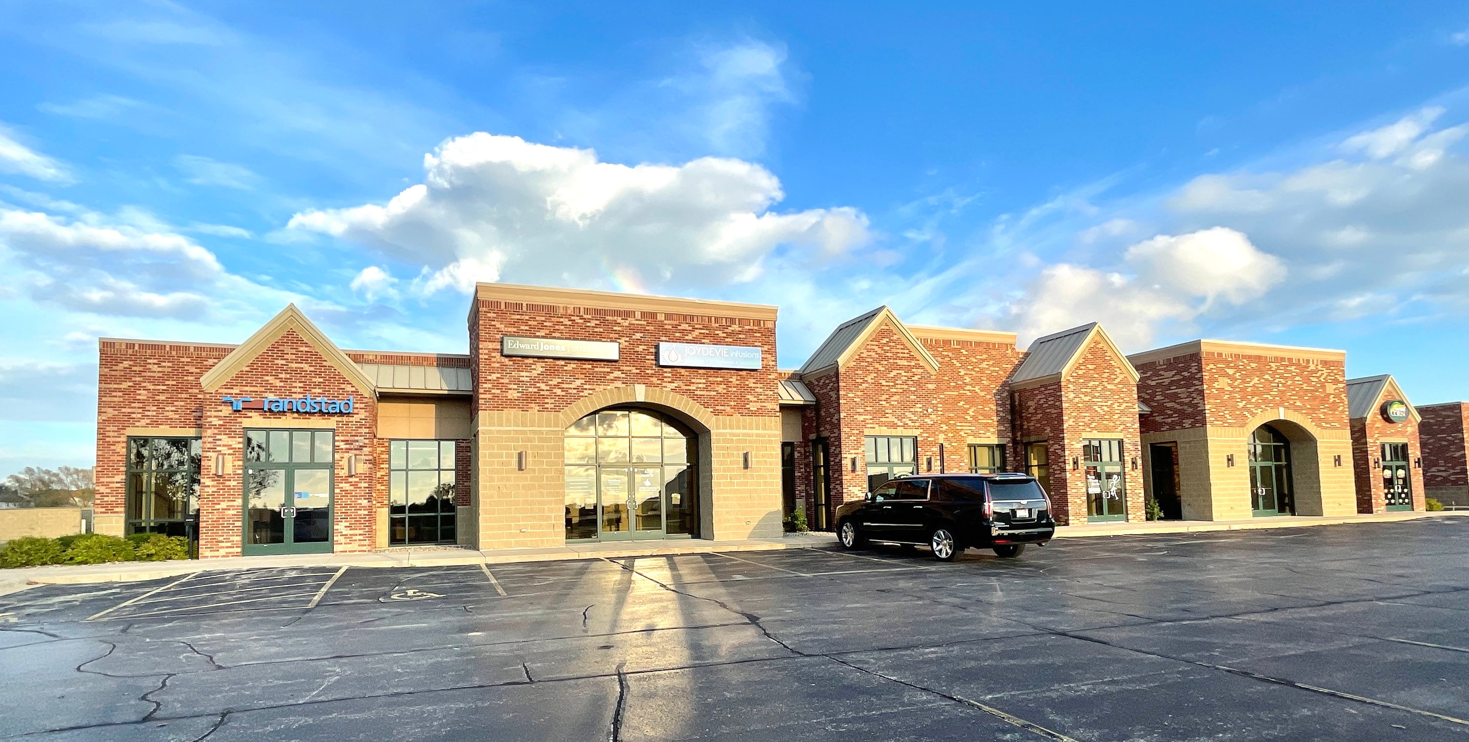 821 S Huron Rd, Green Bay, WI 54311