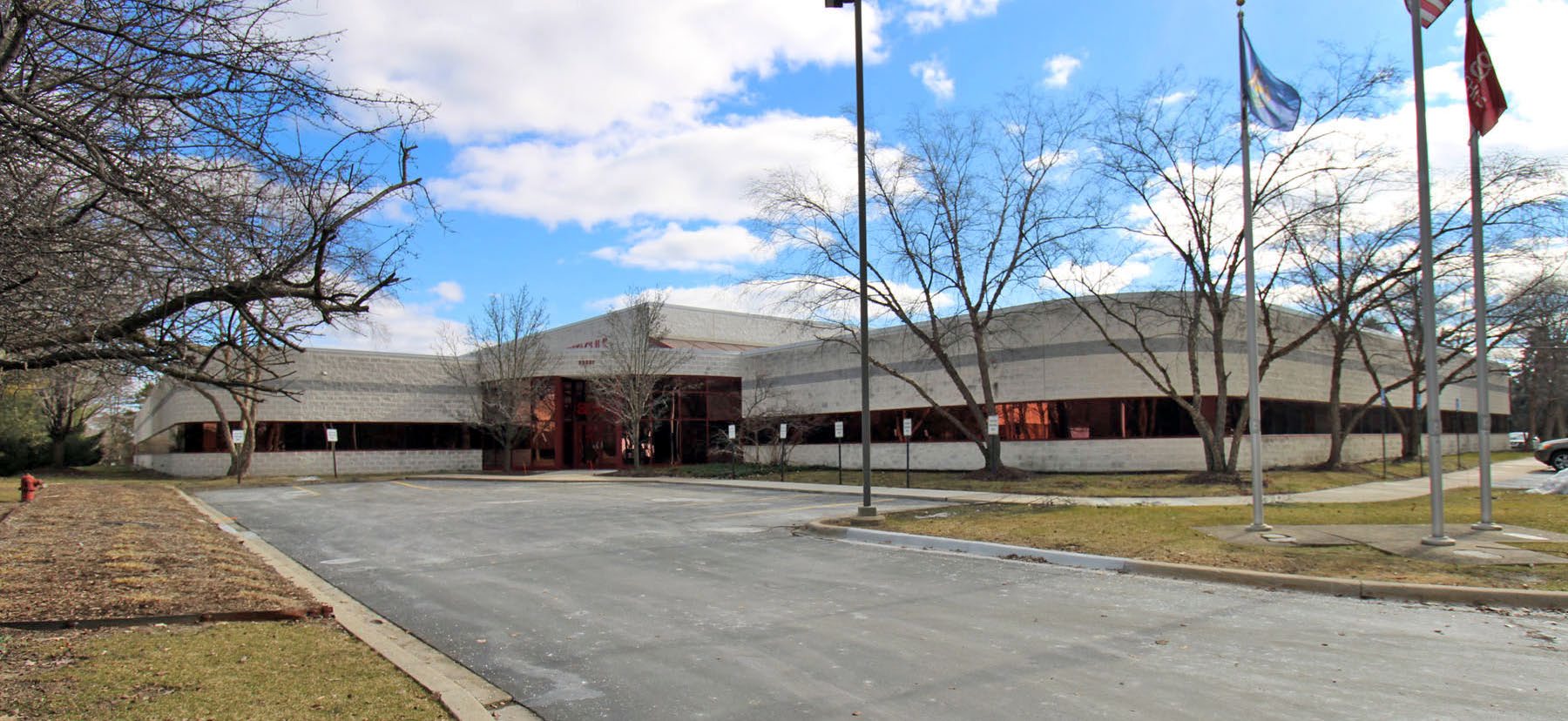 23227 Commerce Dr, Farmington Hills, MI 48335