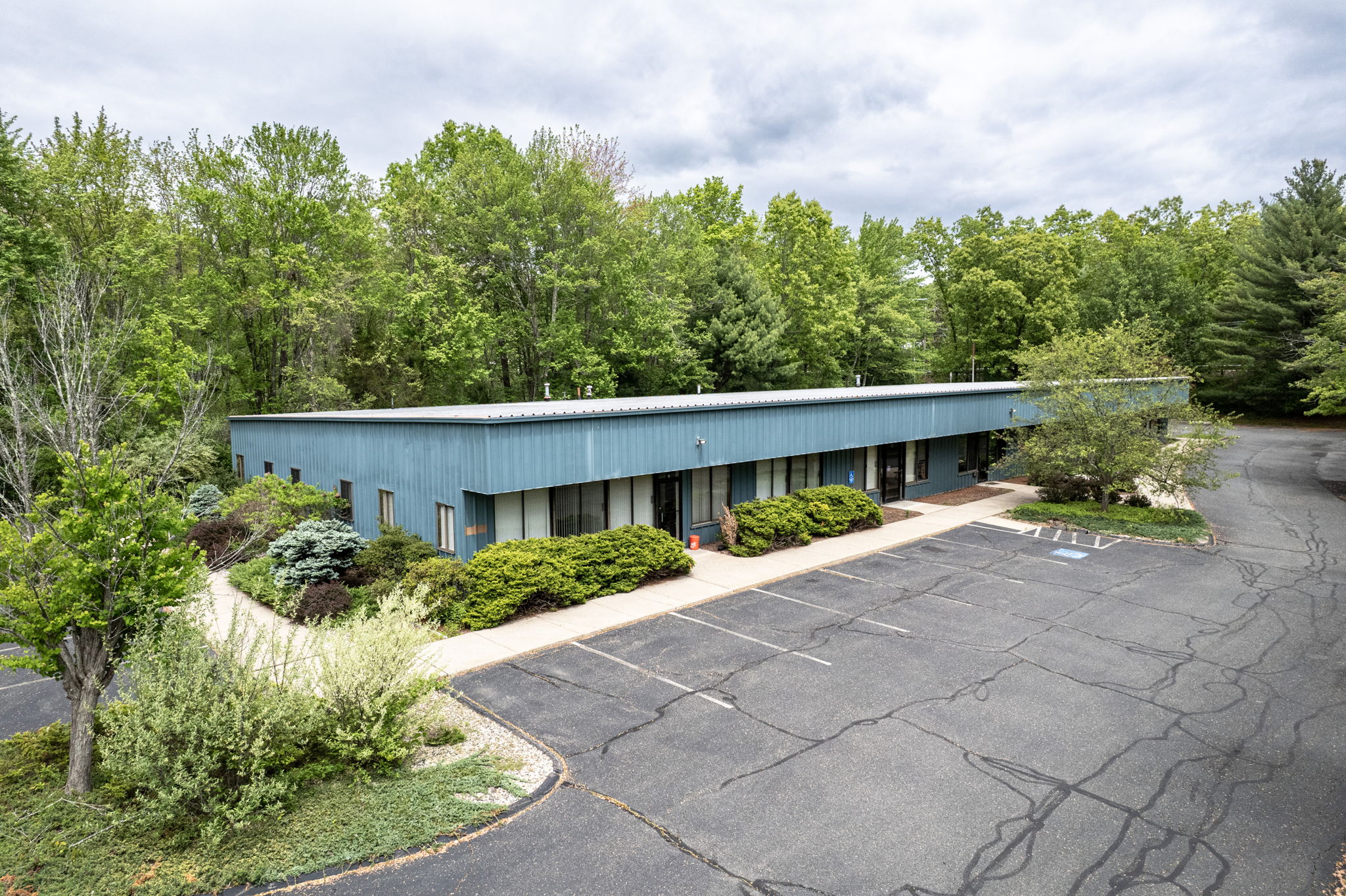 160 Old Farm Rd, Amherst, MA 01002