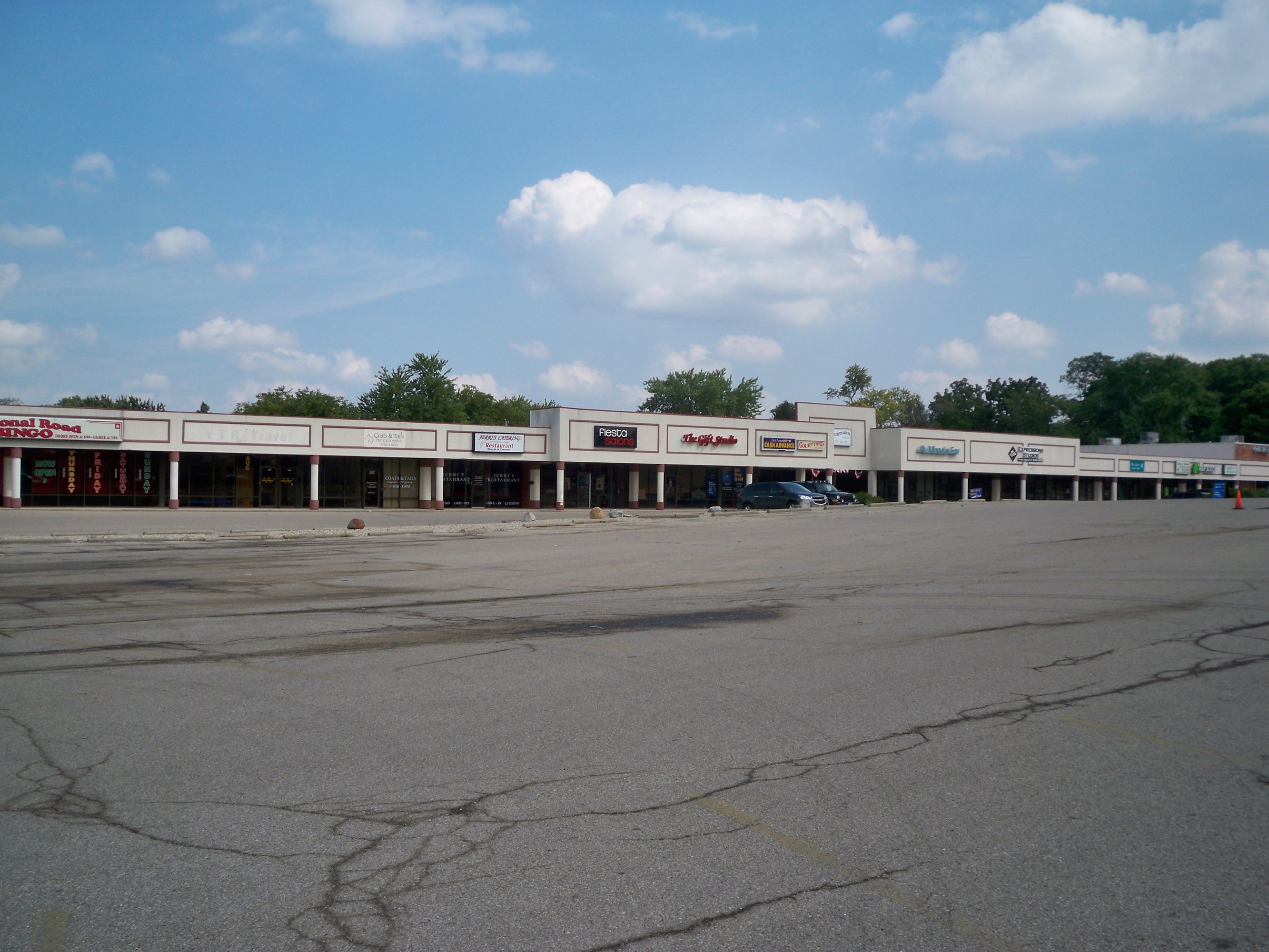 320 W National Rd, Englewood, OH 45322