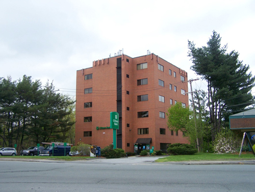 331 Montvale Ave, Woburn, MA 01801