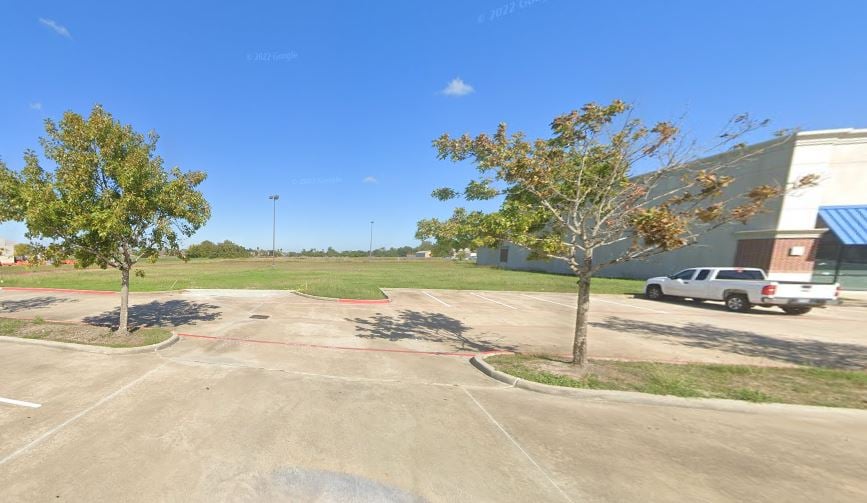10011 Broadway St, Pearland, TX 77584
