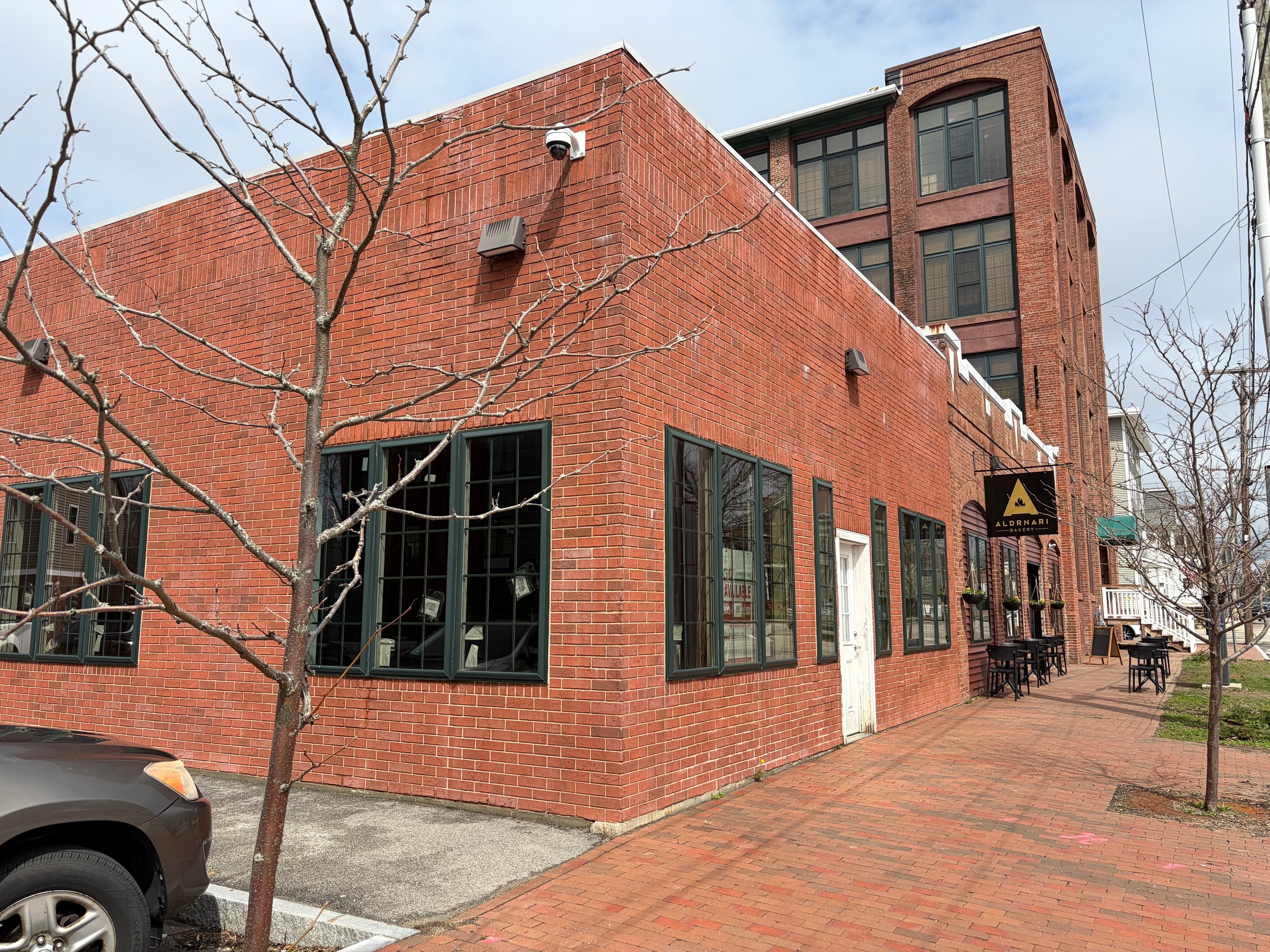 8 Grove St, Dover, NH 03820