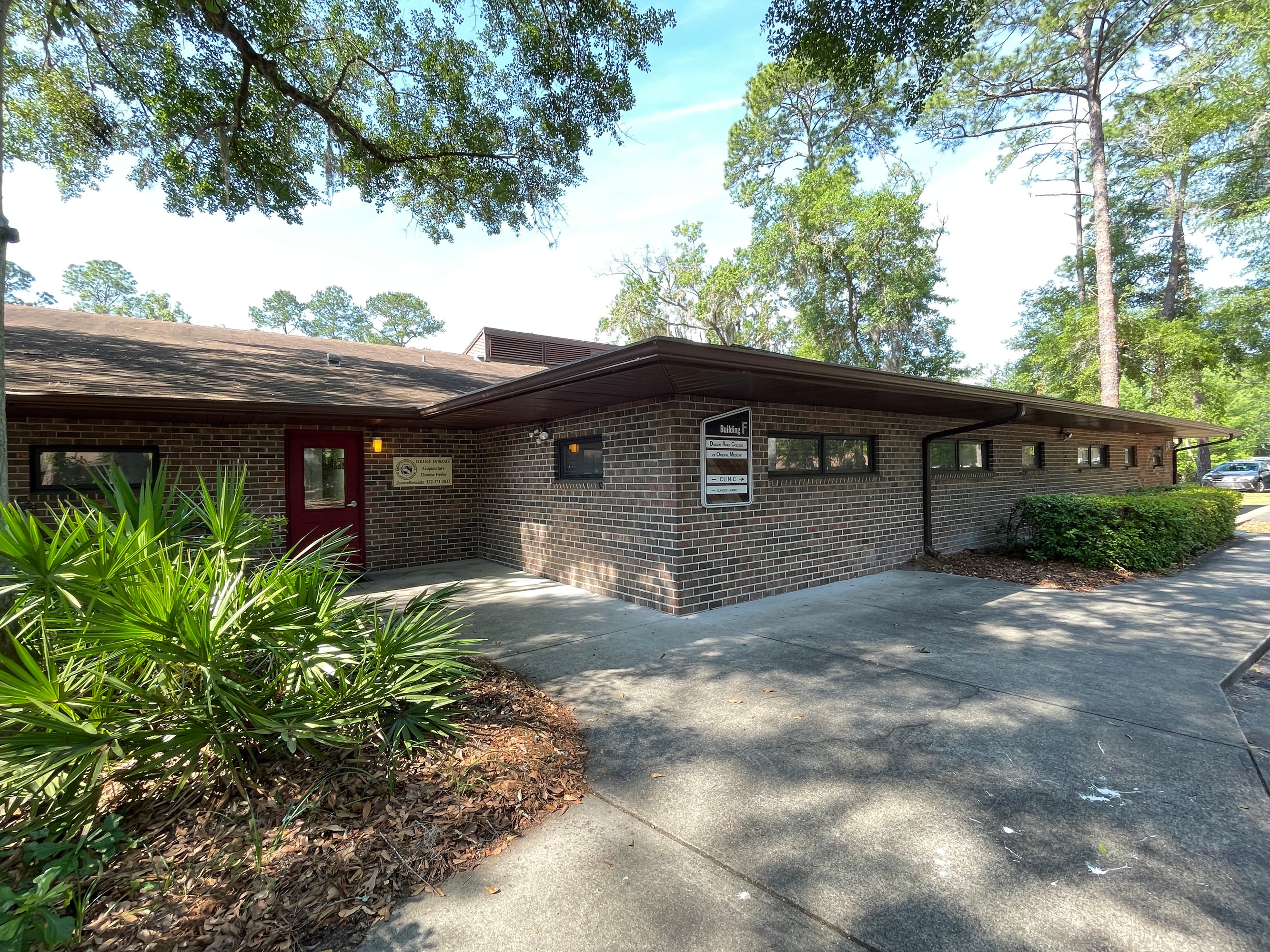 1000 16th Ave, Gainesville, FL 32601-8425