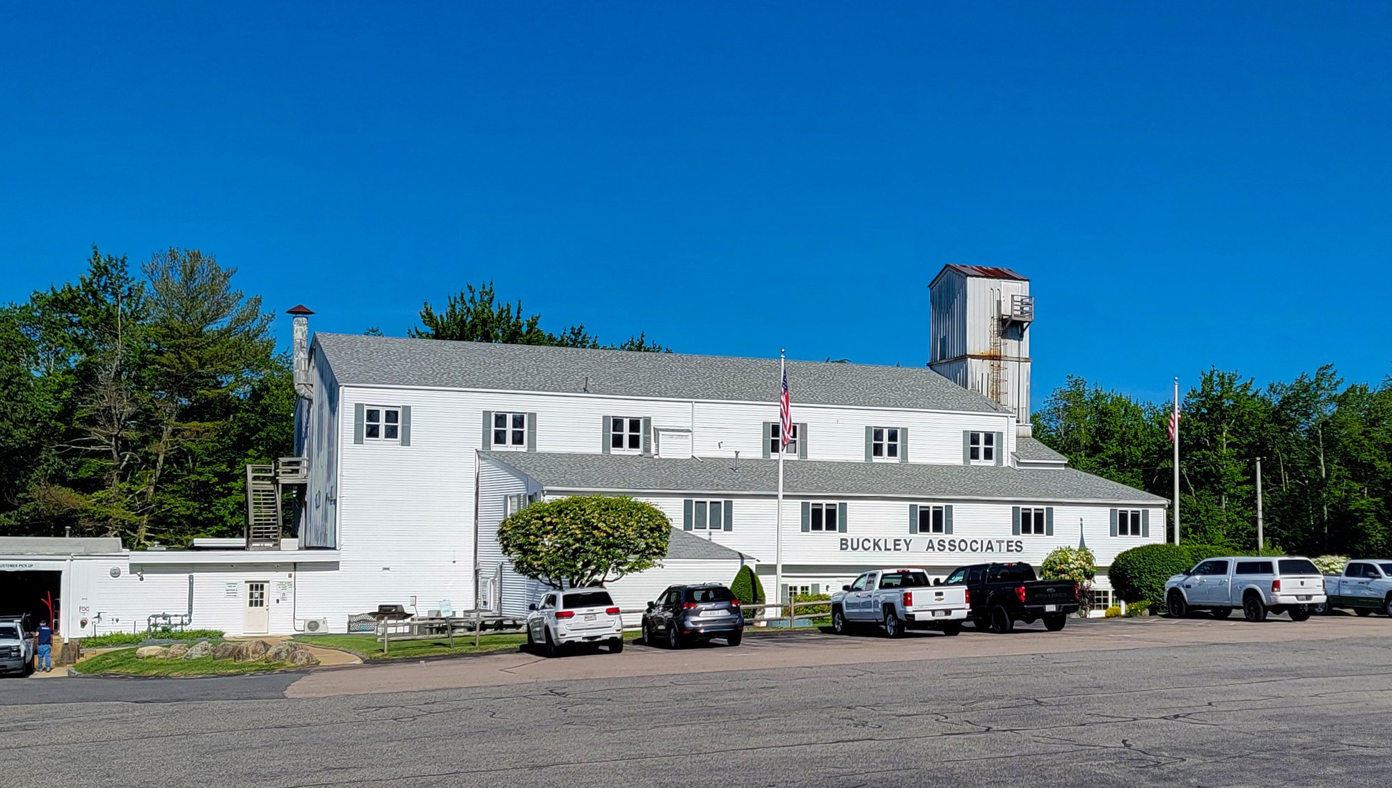 385 King St, Hanover, MA 02339