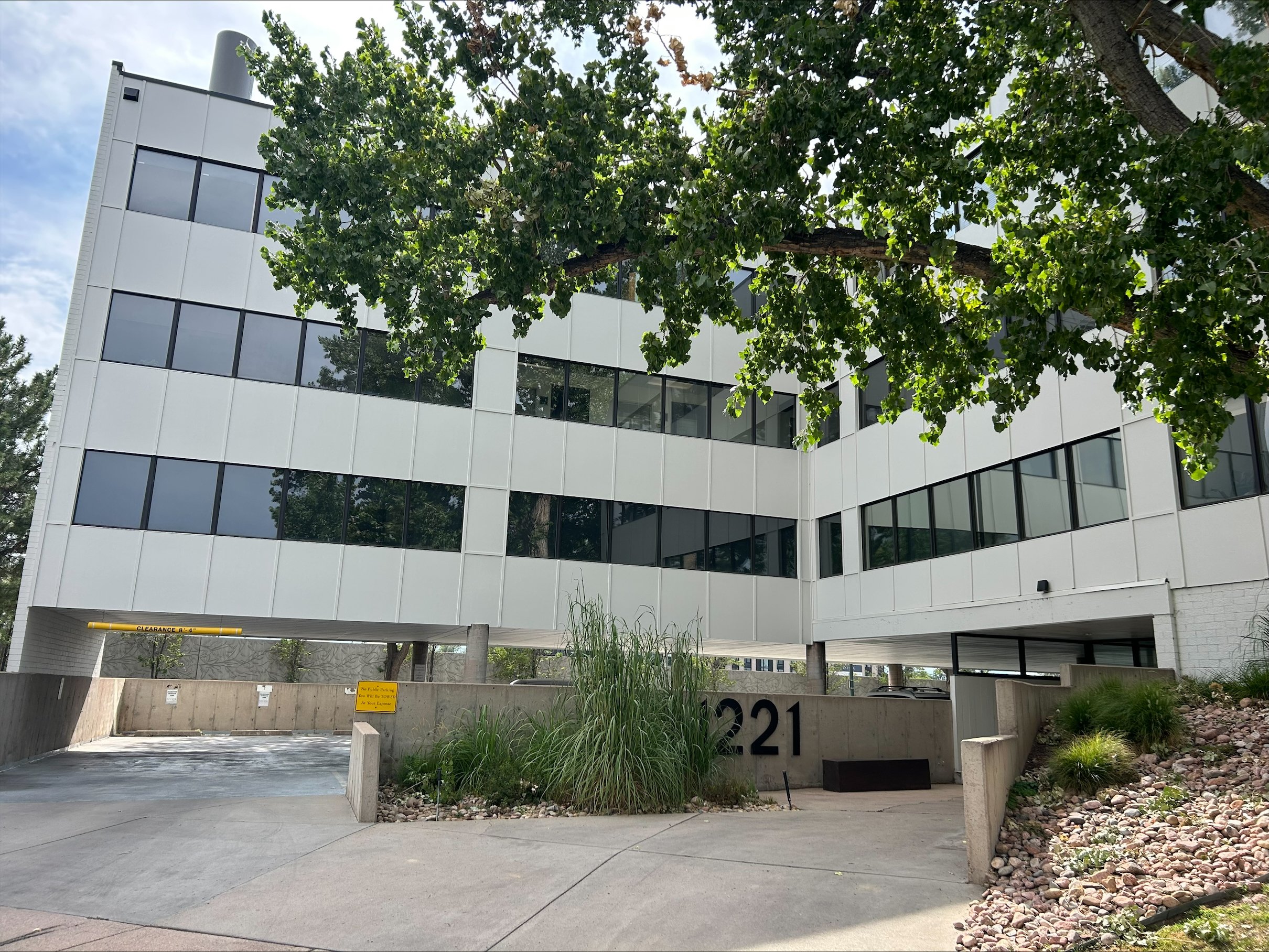 1221 S Clarkson St, Denver, CO 80210