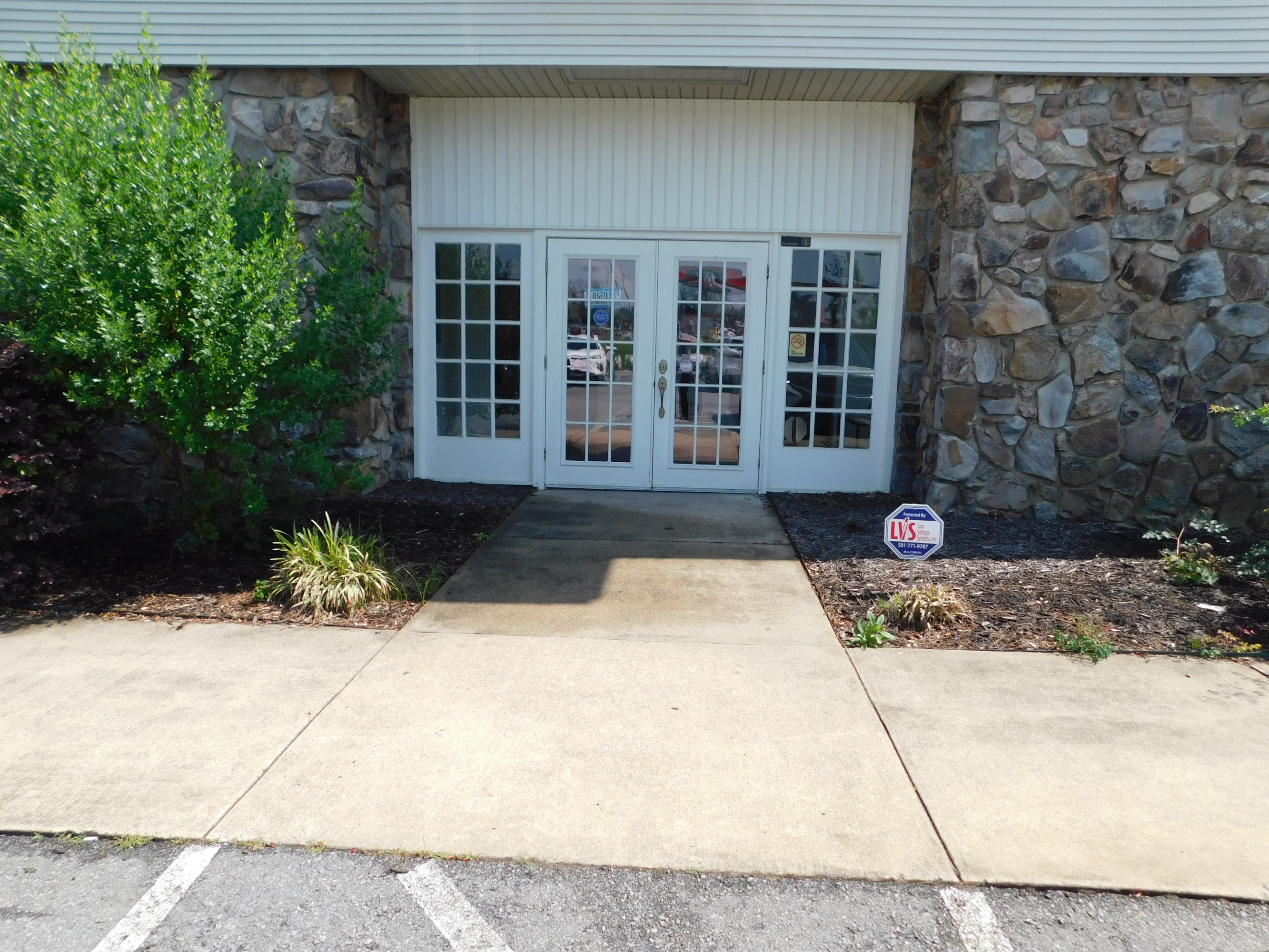 2213 N Reynolds Rd, Bryant, AR 72022