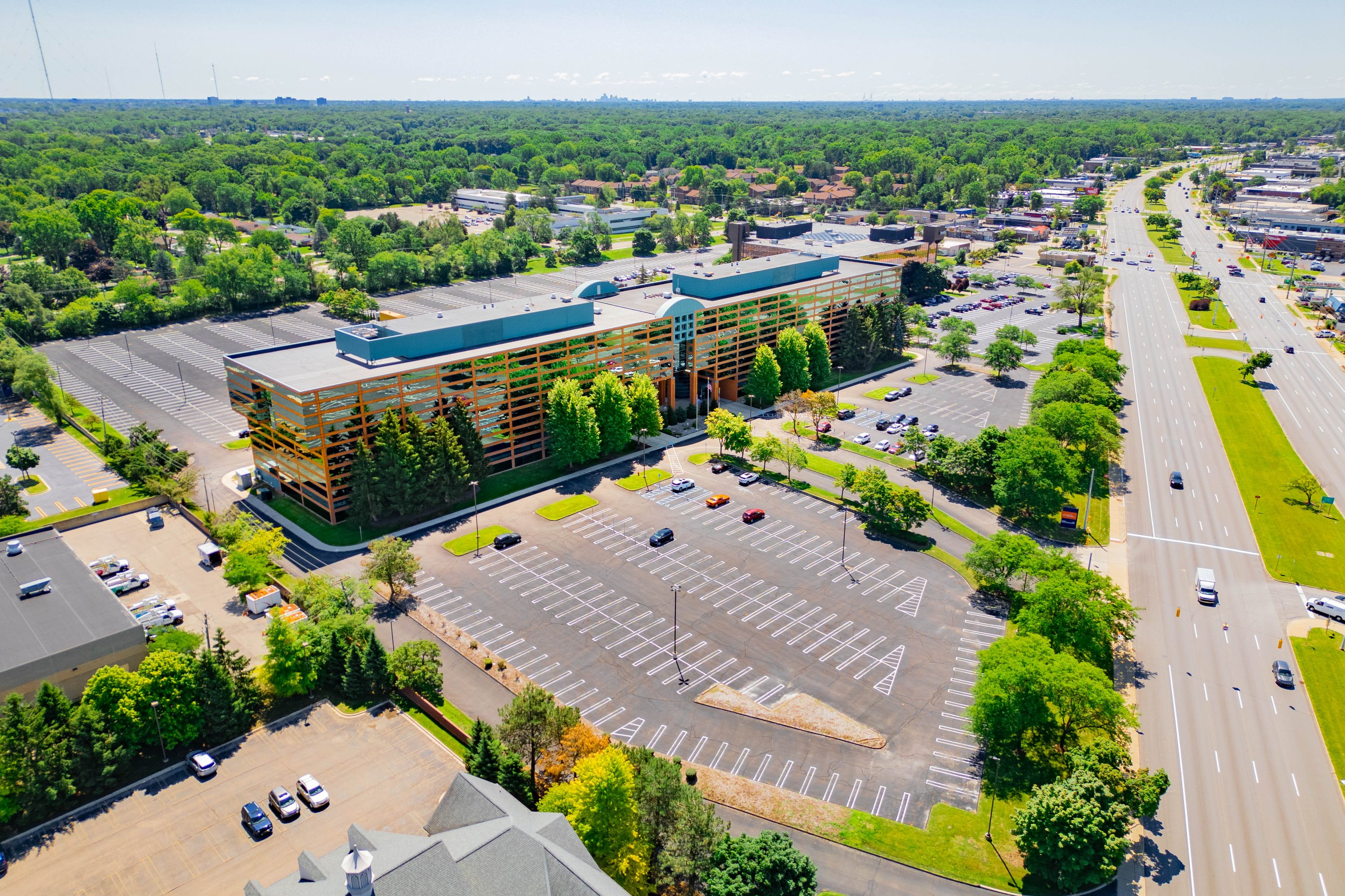 25300 Telegraph Rd, Southfield, MI 48033