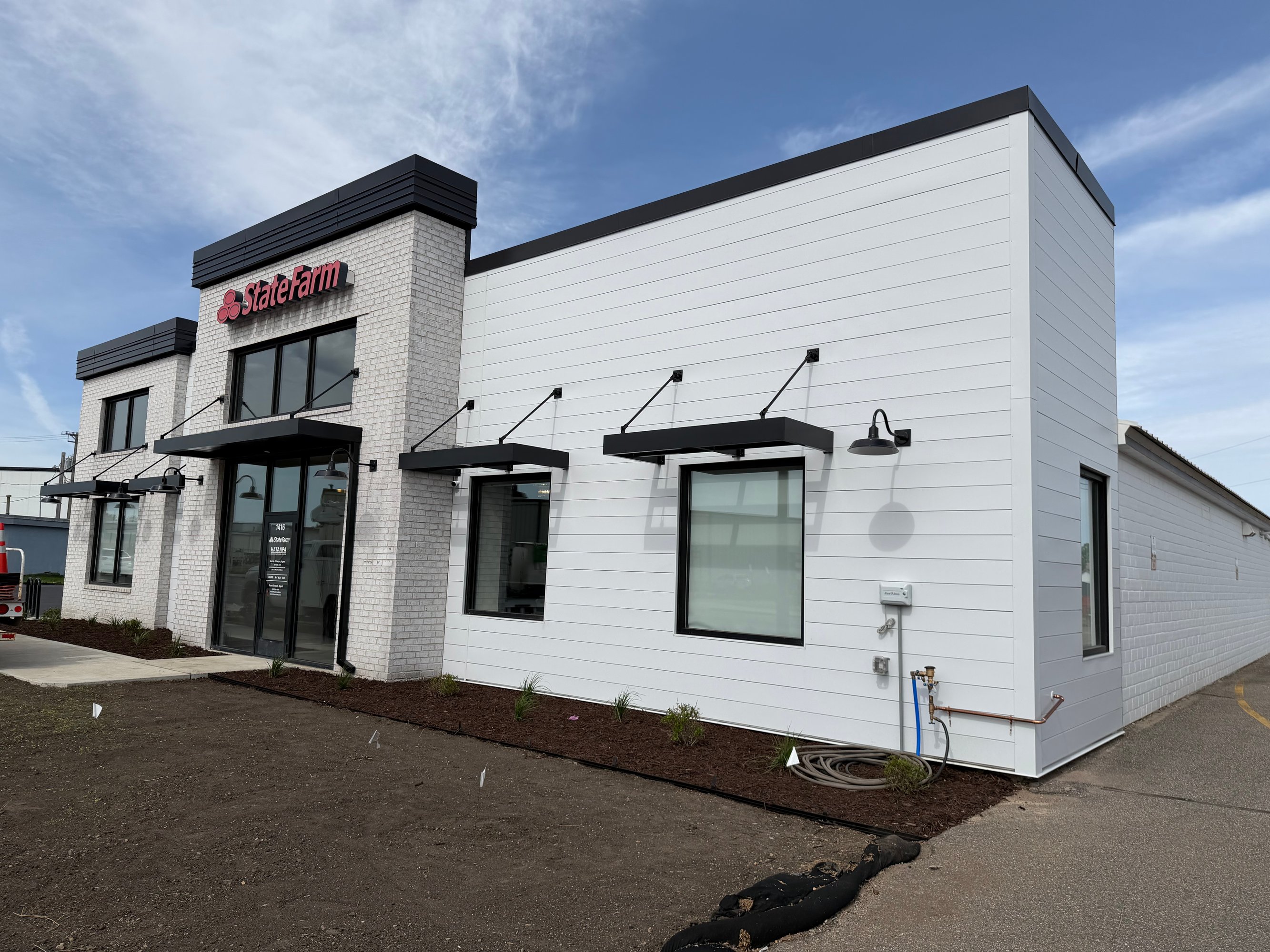 1416 N Riverfront Dr, Mankato, MN 56001