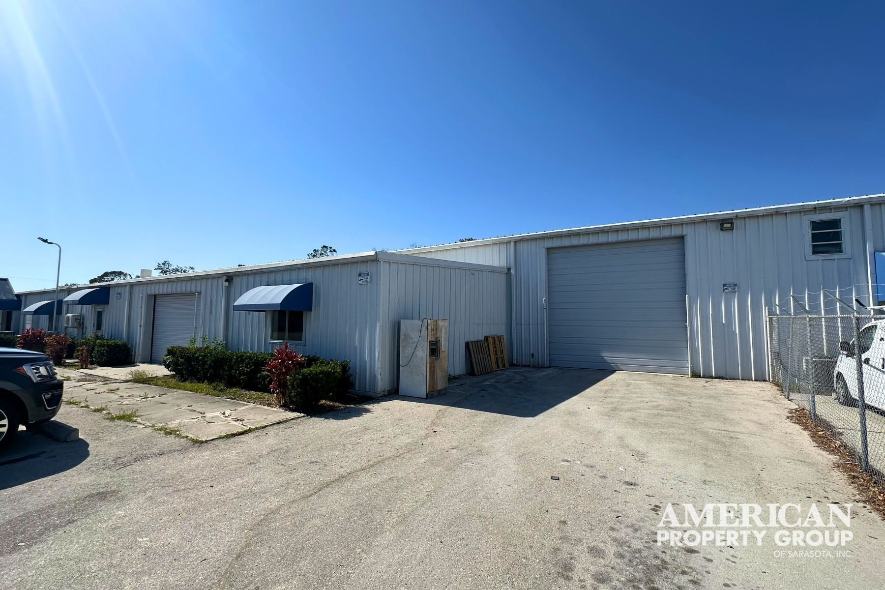 1657 W University Pkwy, Sarasota, FL 34243