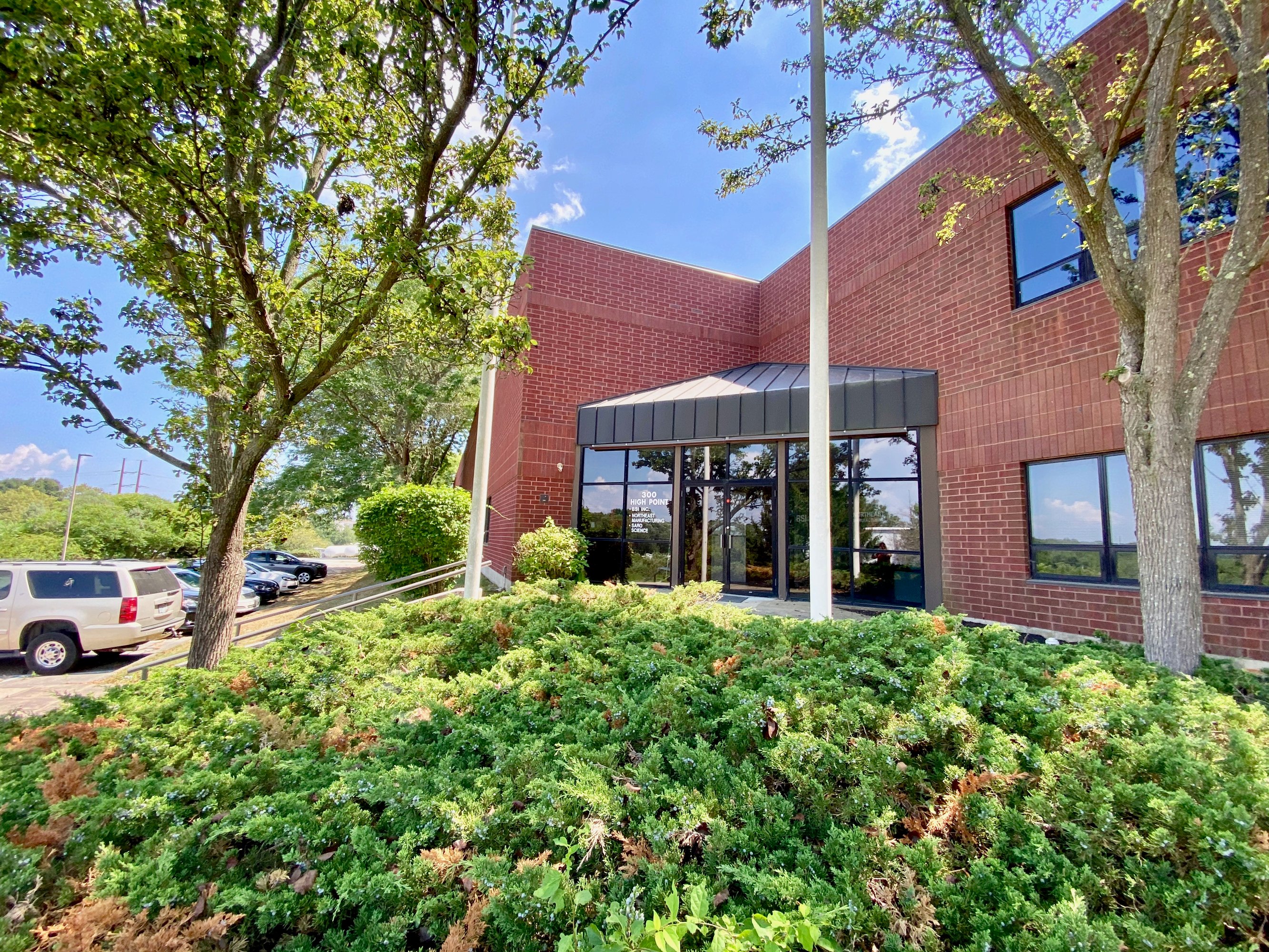 300 Highpoint Ave, Portsmouth, RI 02871