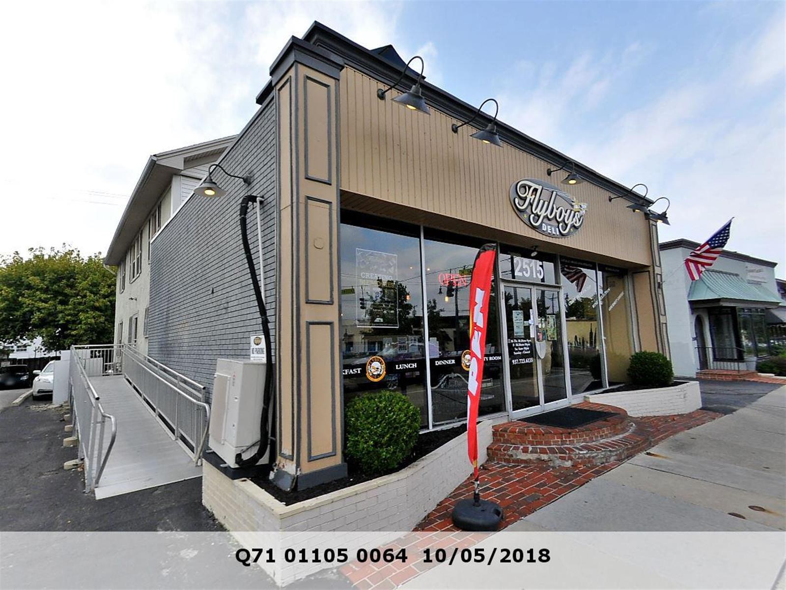 2515 Far Hills Ave, Oakwood, OH 45419