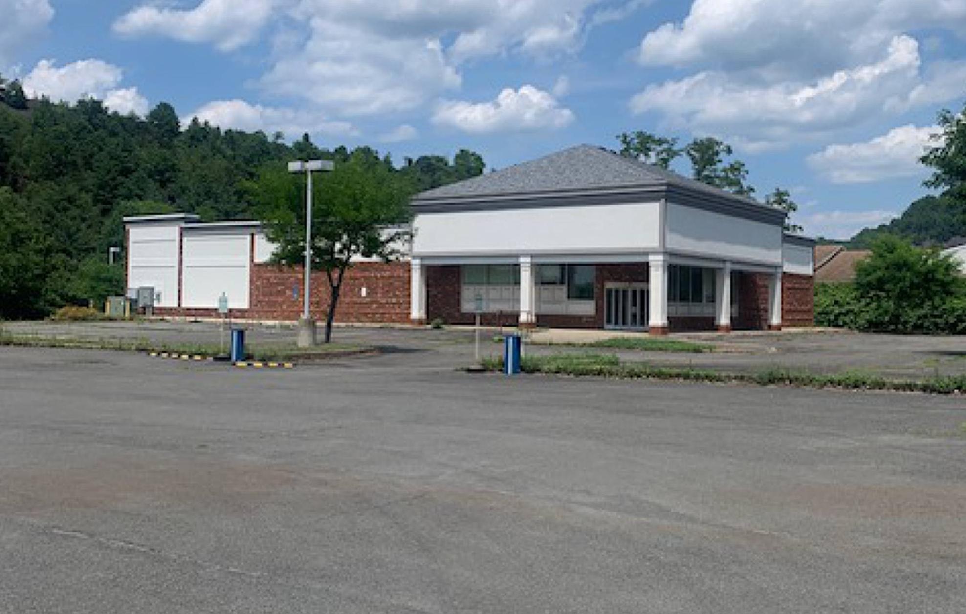 1099 E Broad St, Tamaqua, PA 18252