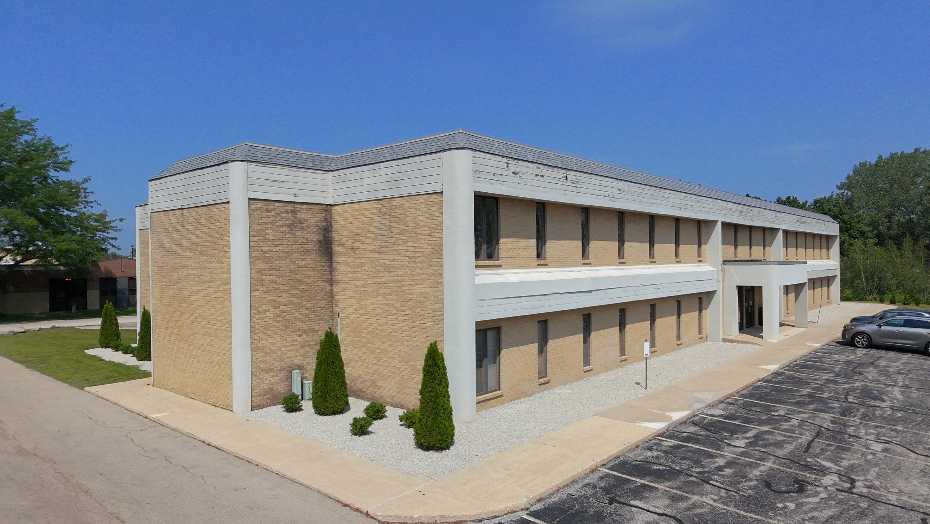 7115 Windsor Lake Pkwy, Loves Park, IL 61111