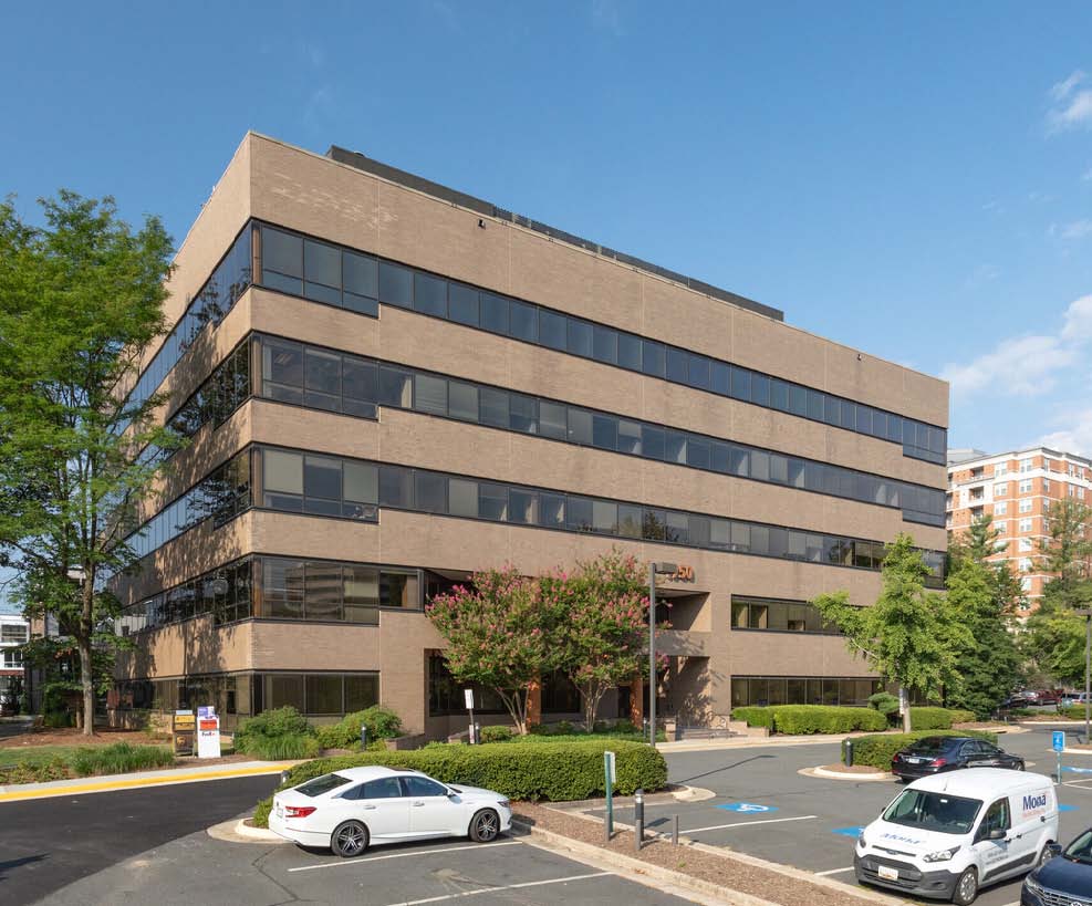 1950 Roland Clarke Pl, Reston, VA 20191