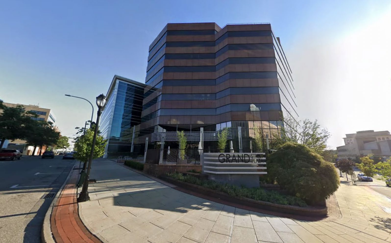 140 Grand St, White Plains, NY 10601