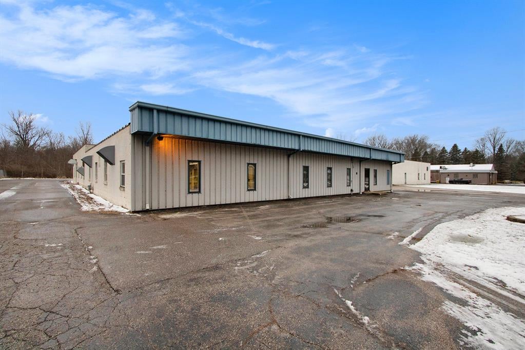100 Aylworth Ave, South Haven, MI 49090
