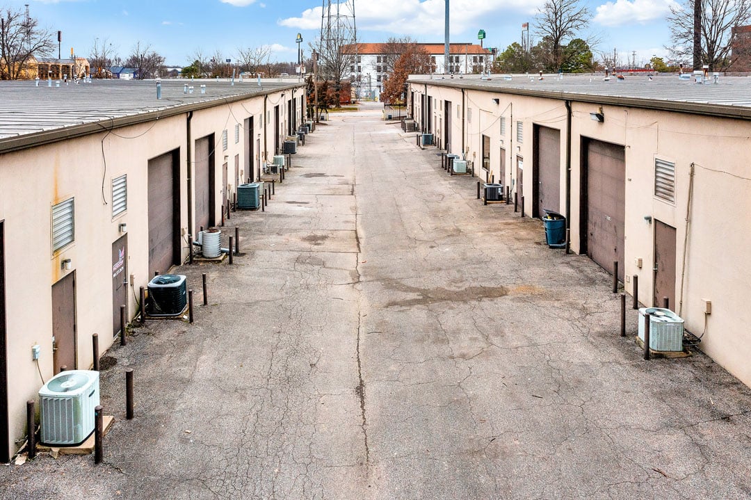 6047 Executive Centre Dr, Memphis, TN 38134