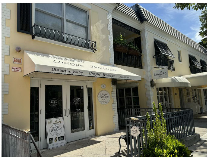 1300 3Rd St S, Naples, FL 34102