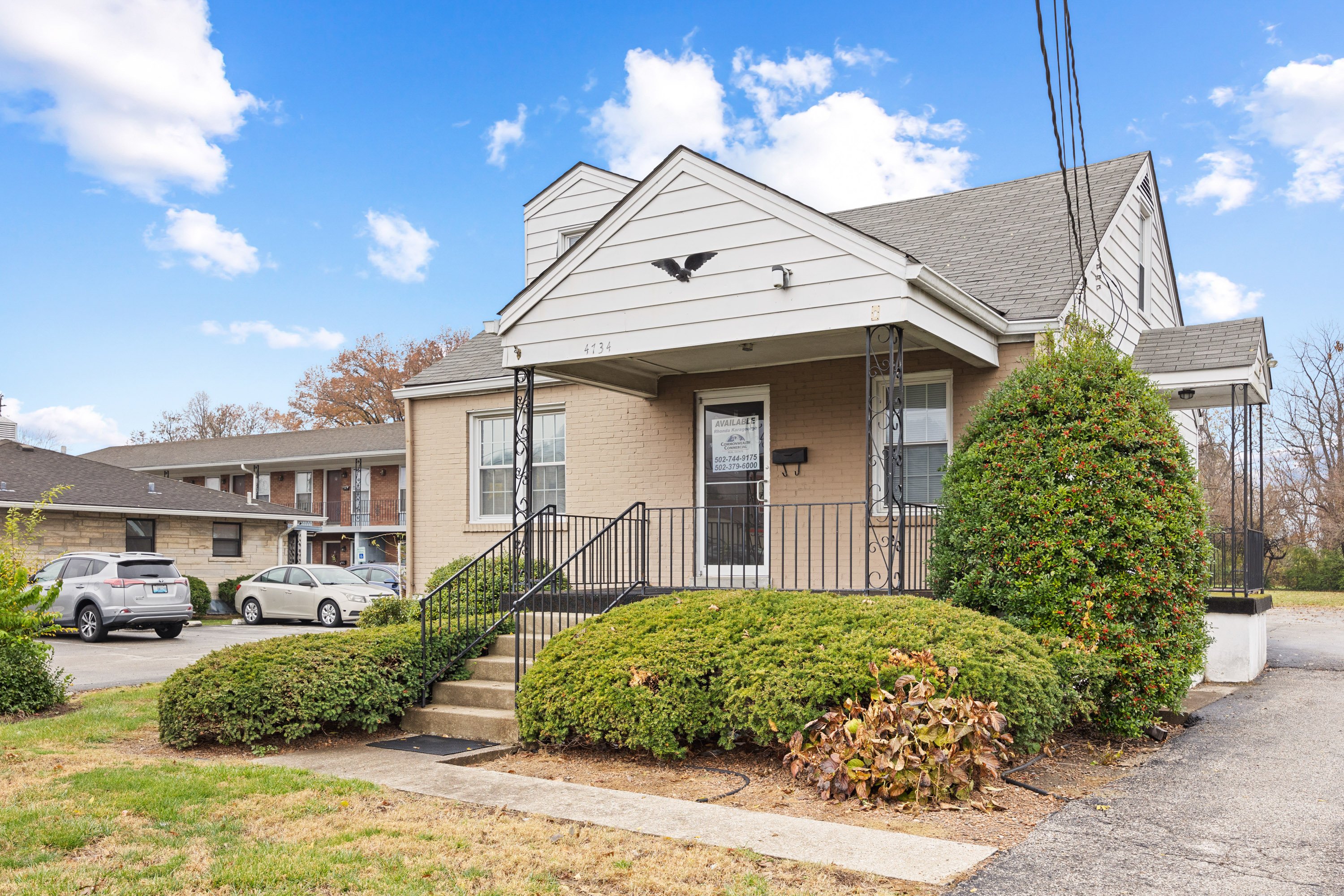 4734 Us Highway 60, Louisville, KY 40216