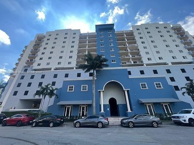 6355 SW 8Th St, Miami, FL 33144
