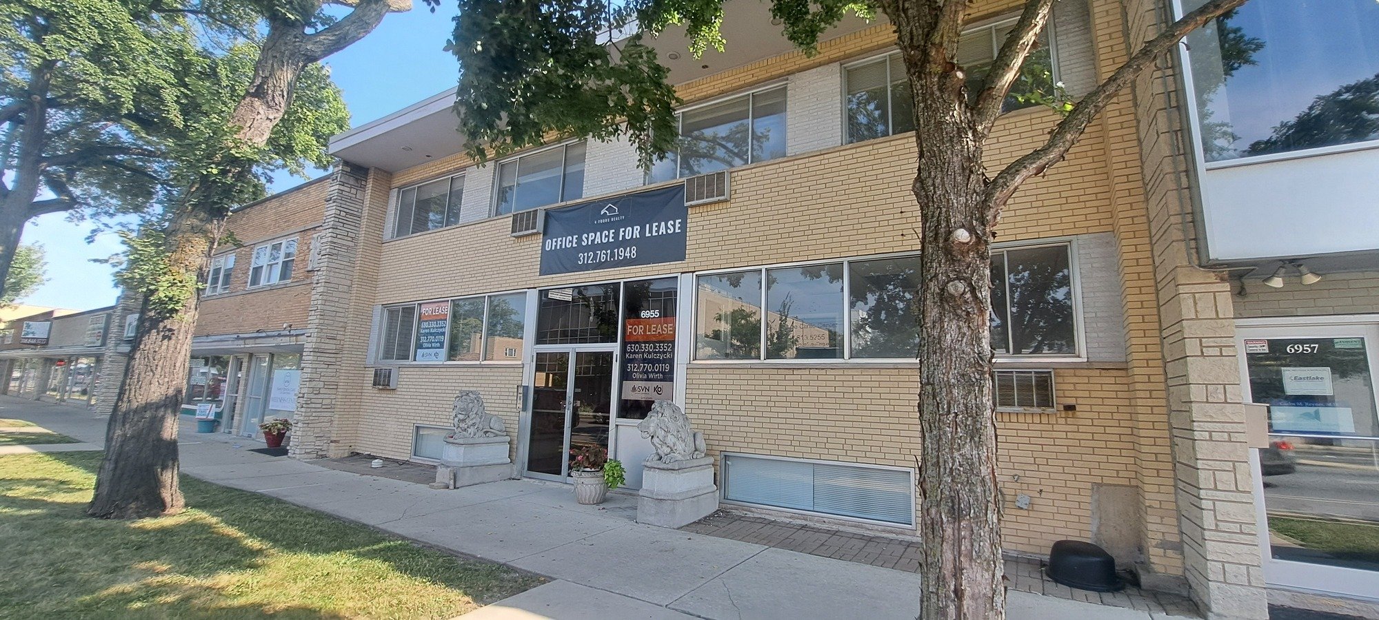 6955 W North Ave, Oak Park, IL 60302