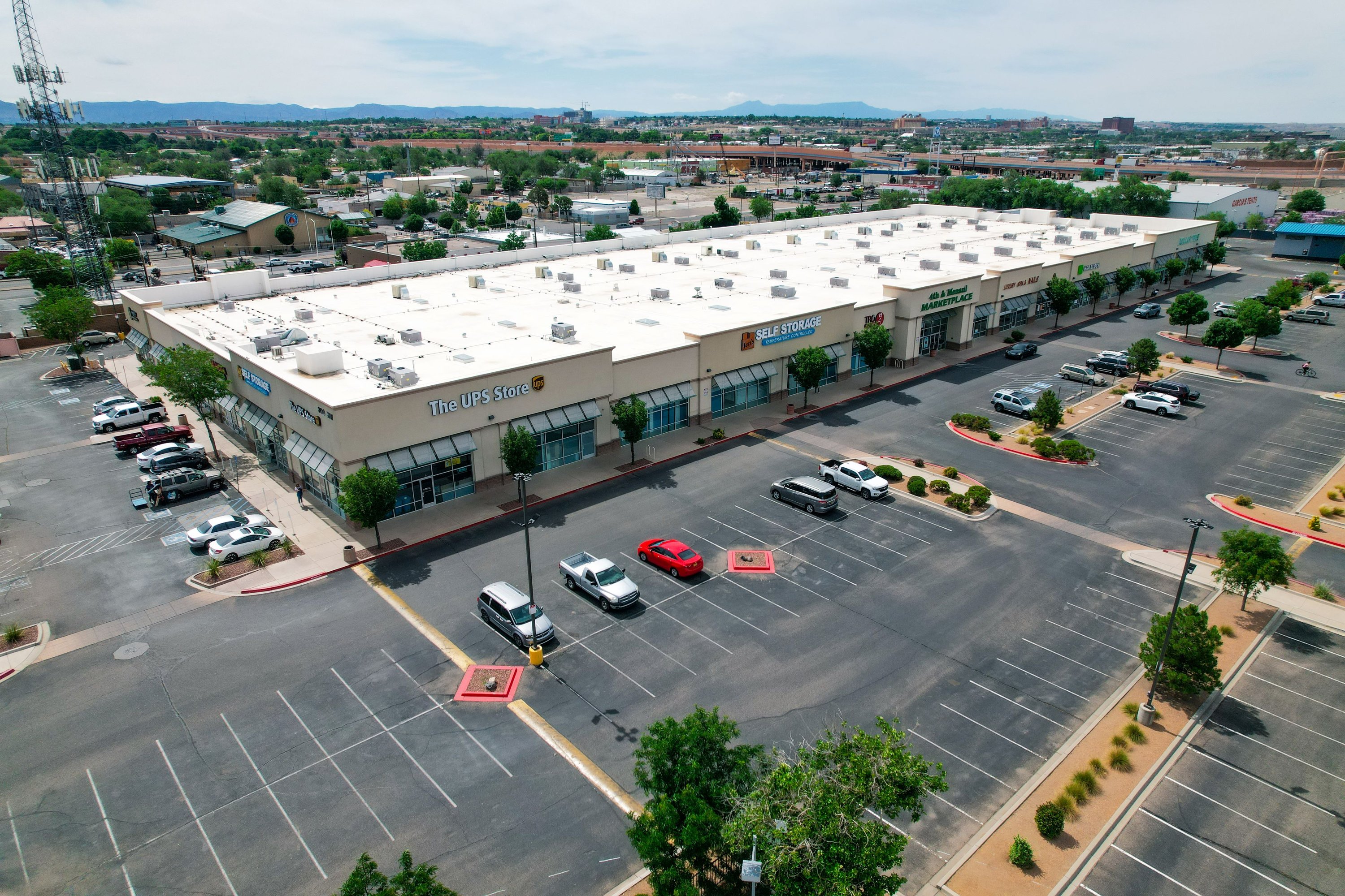 300 Menaul Blvd NW, Albuquerque, NM 87107