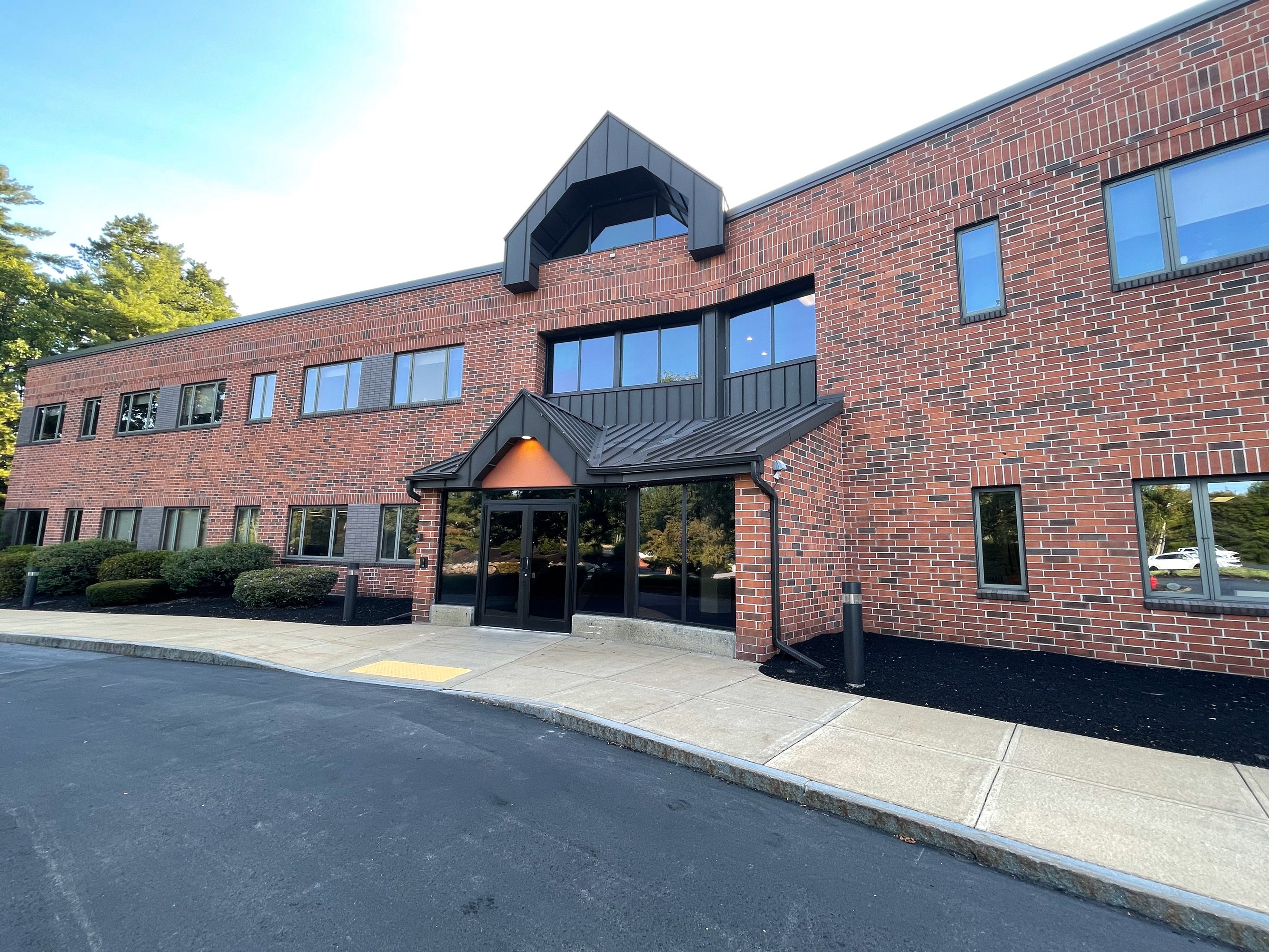 5 Commerce Park N, Bedford, NH 03110