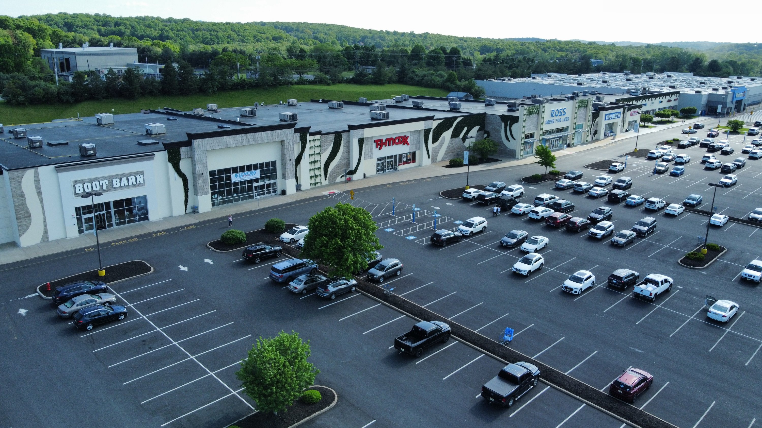 10 International Dr S, Flanders, NJ 07836
