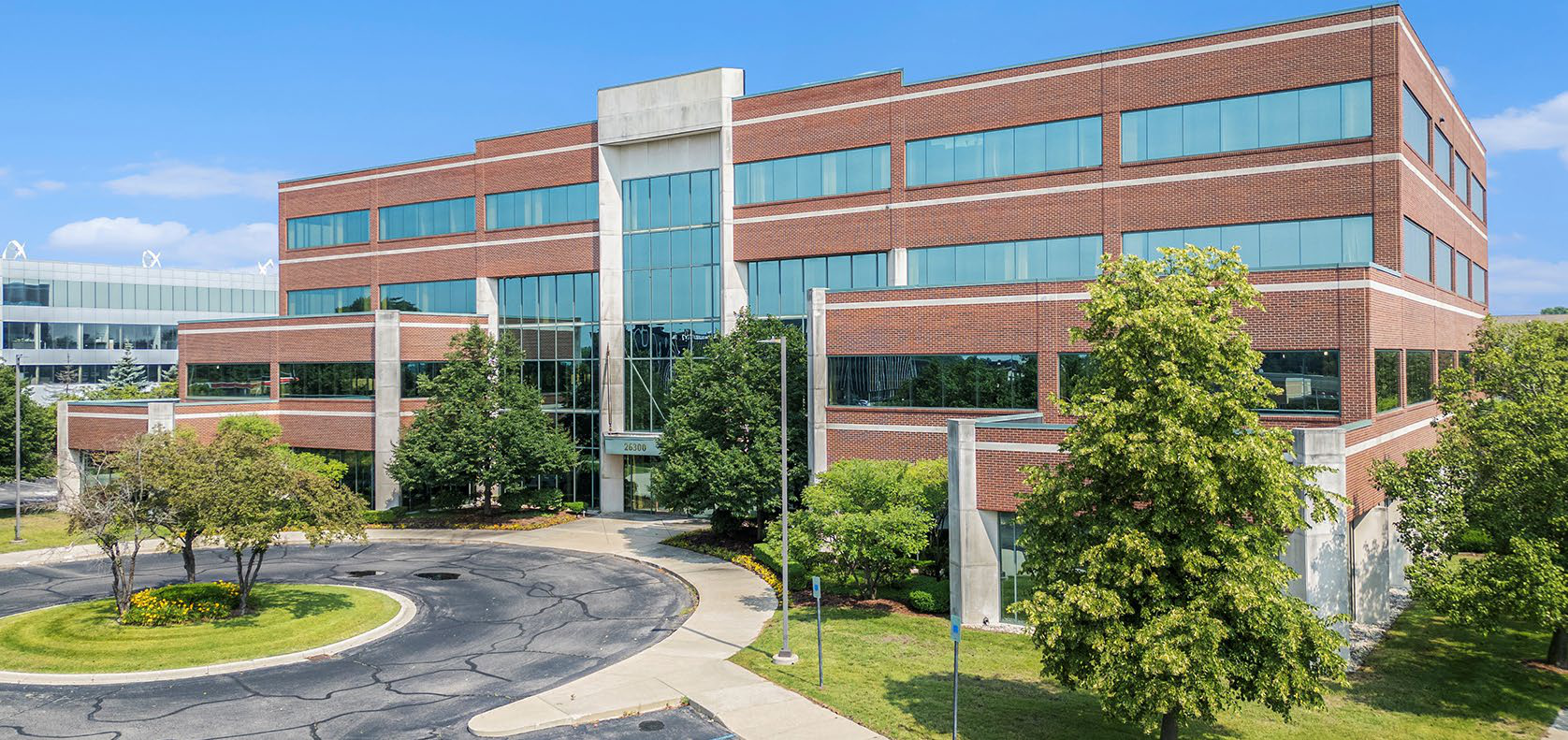 26300 Northwestern Hwy, Southfield, MI 48076
