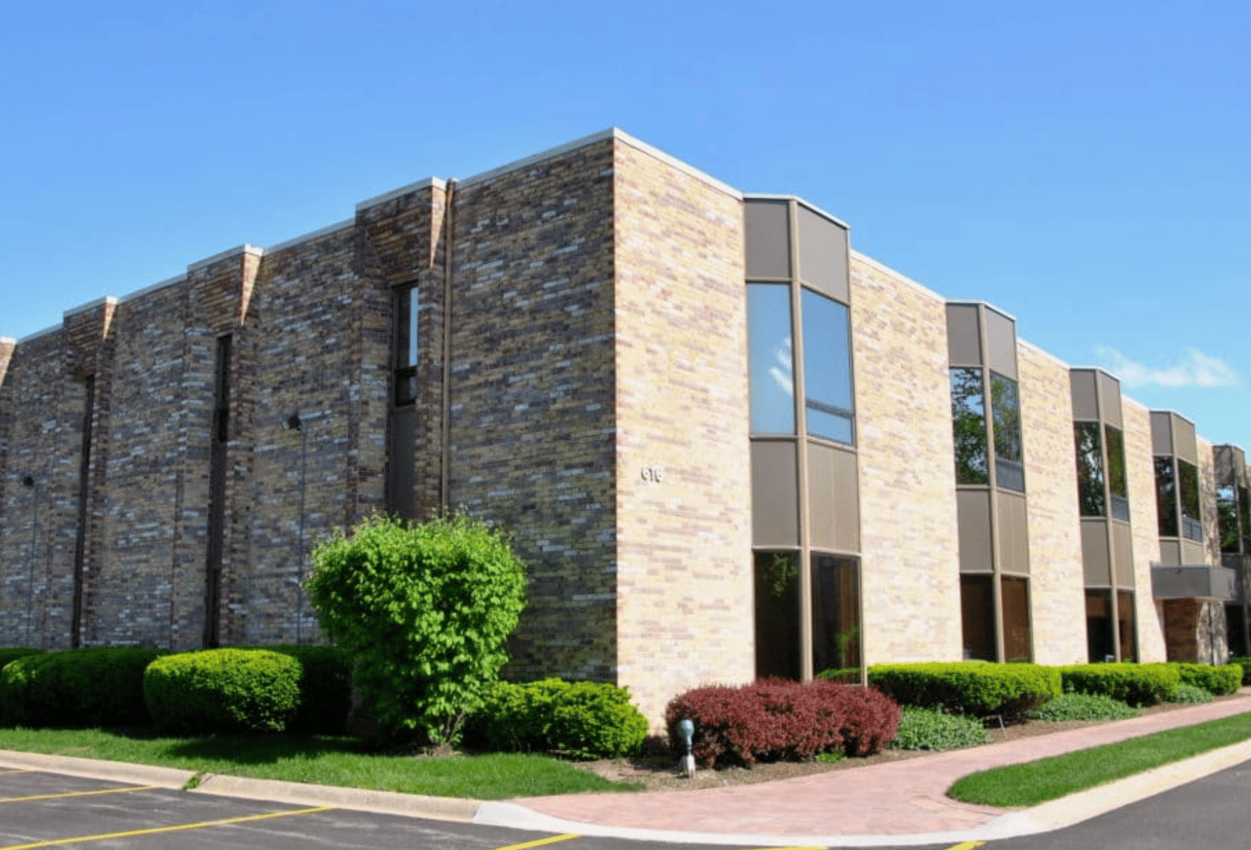 616 N North Ct, Palatine, IL 60067