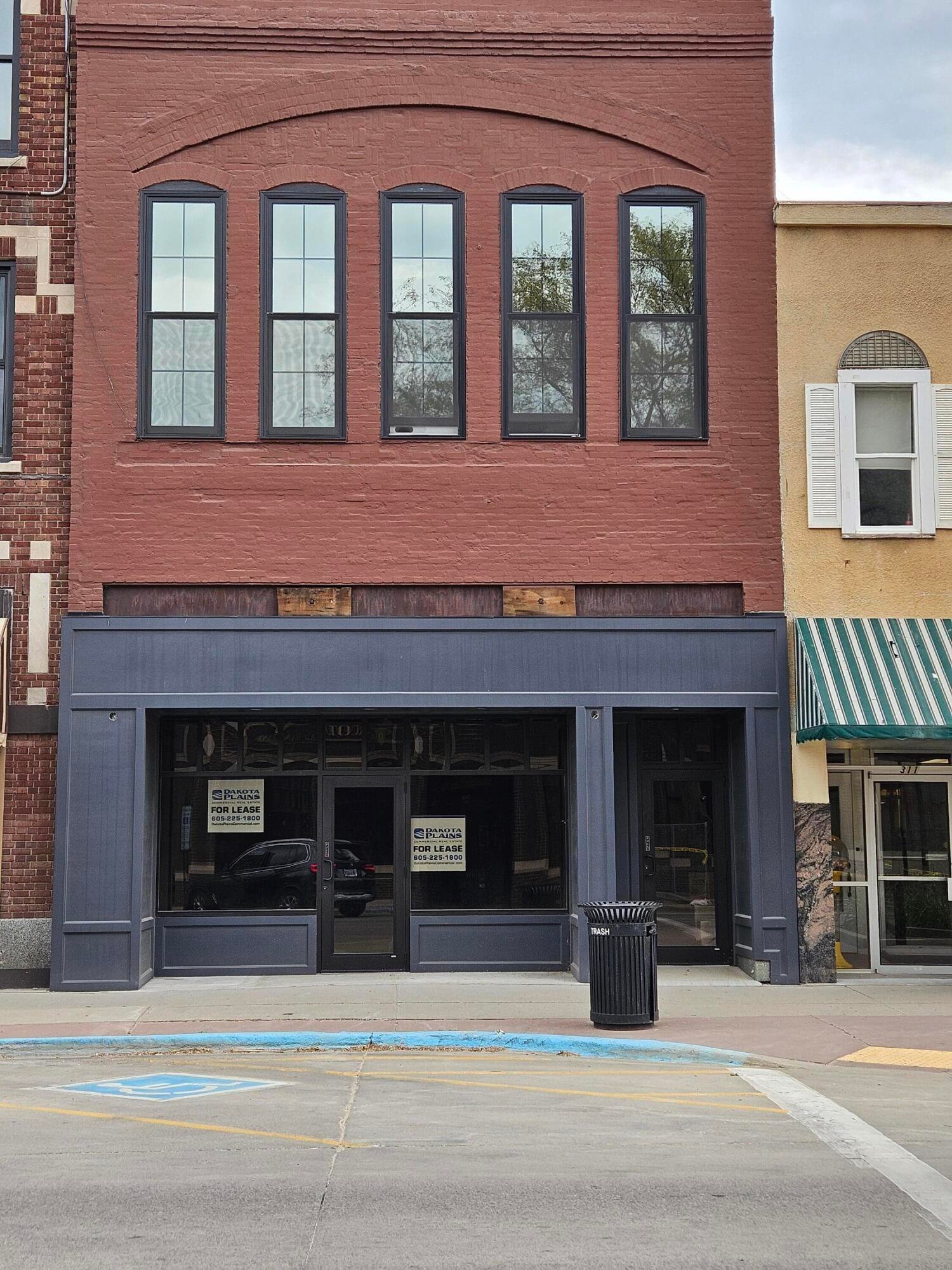 309 S Main St, Aberdeen, SD 57401