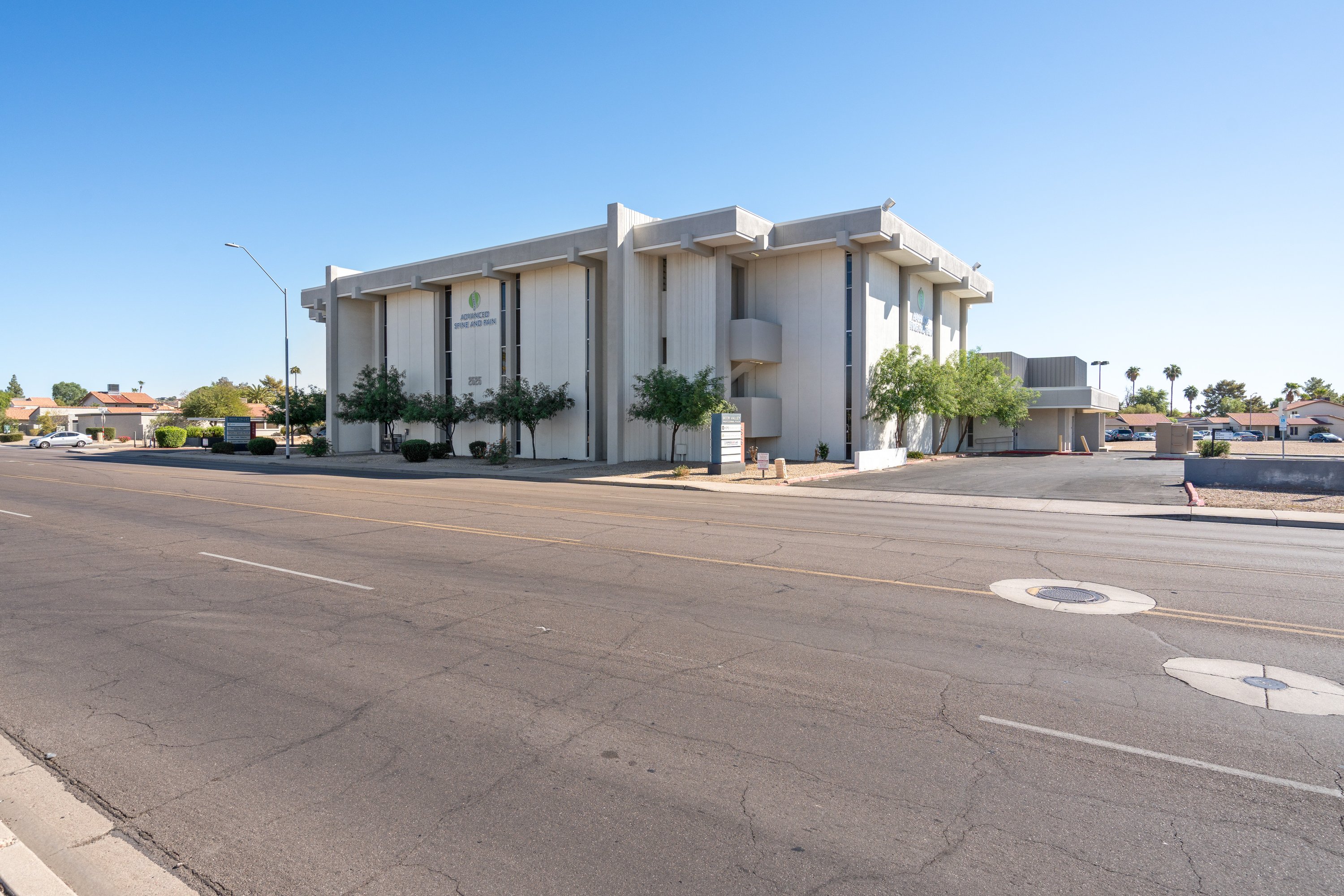 2525 W Greenway Rd, Phoenix, AZ 85023
