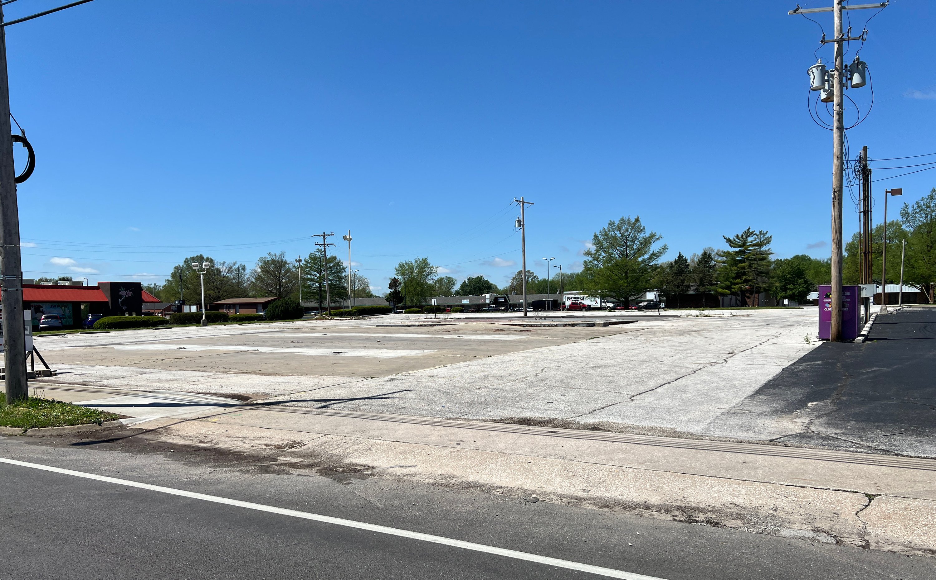 2101 S Glenstone Ave, Springfield, MO 65804