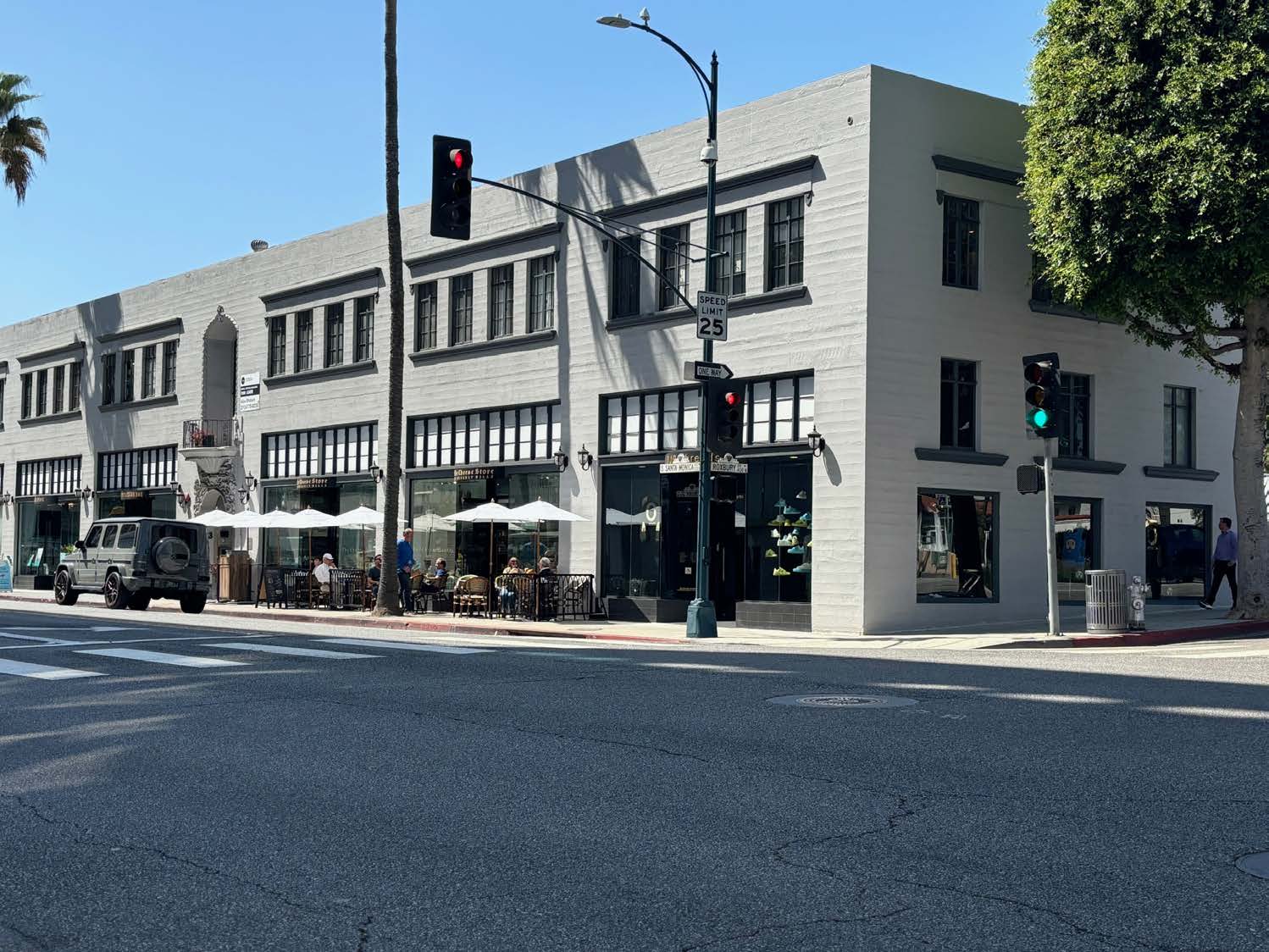 9701 S Santa Monica Blvd, Beverly Hills, CA 90210