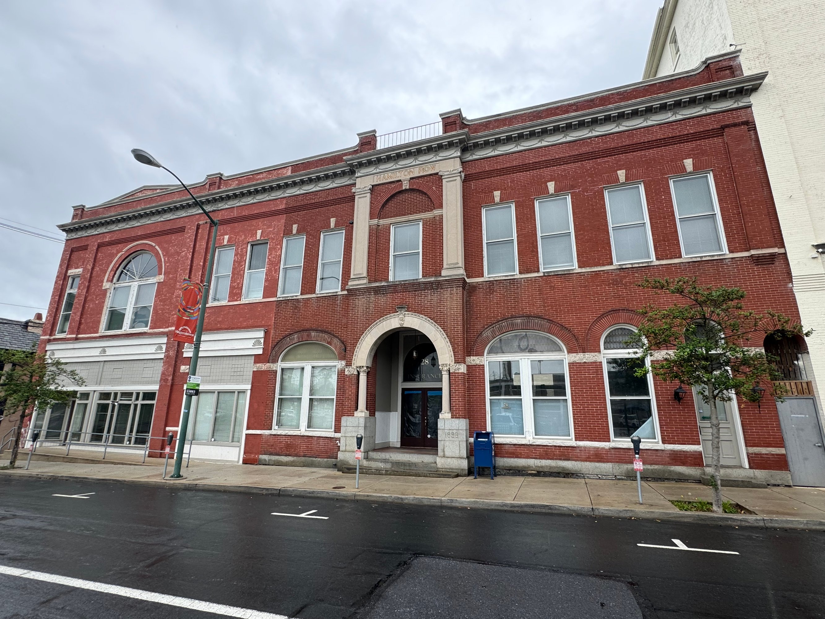 24 Jonathan St, Hagerstown, MD 21740