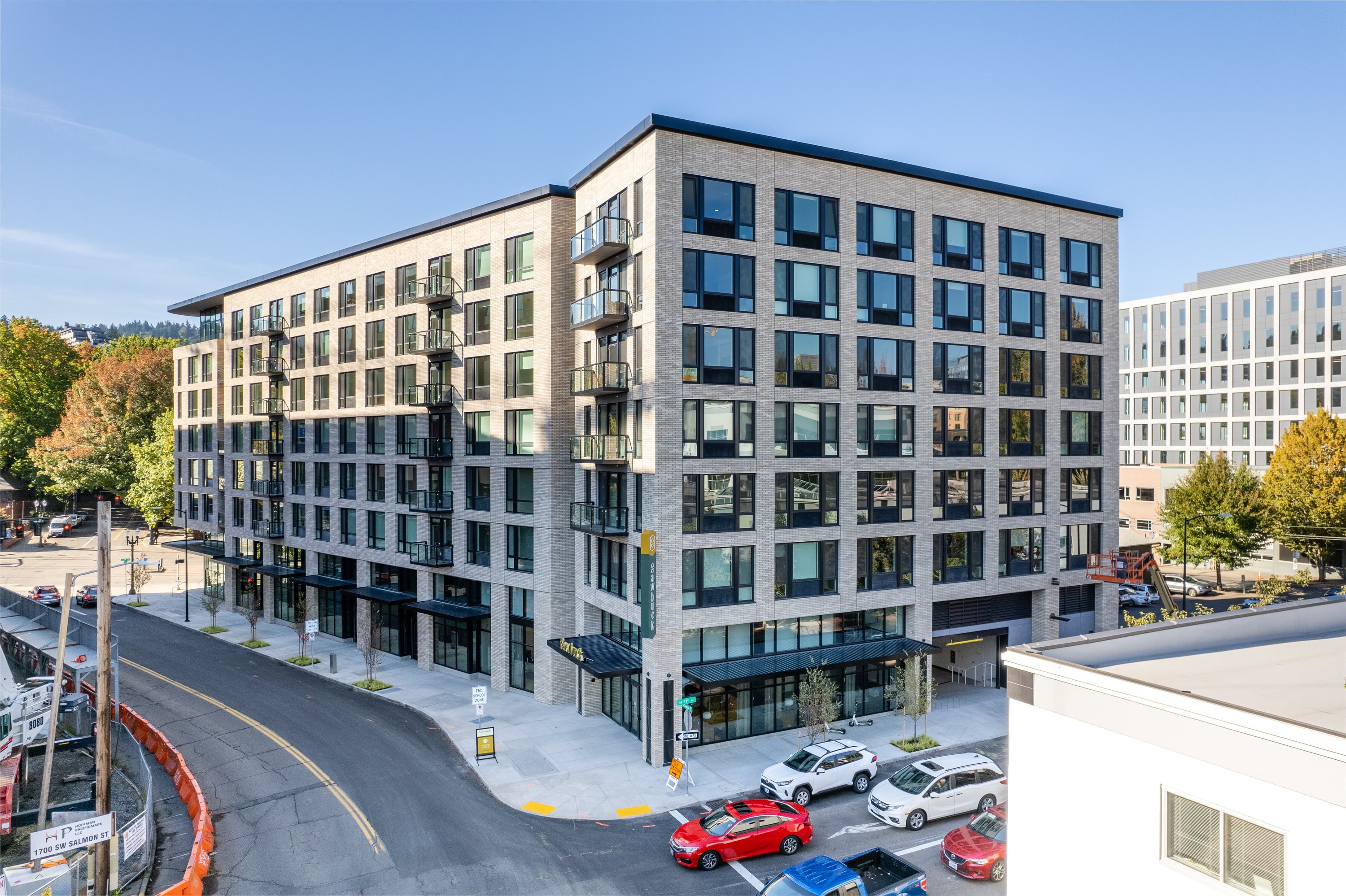 1725 SW Salmon St, Portland, OR 97205