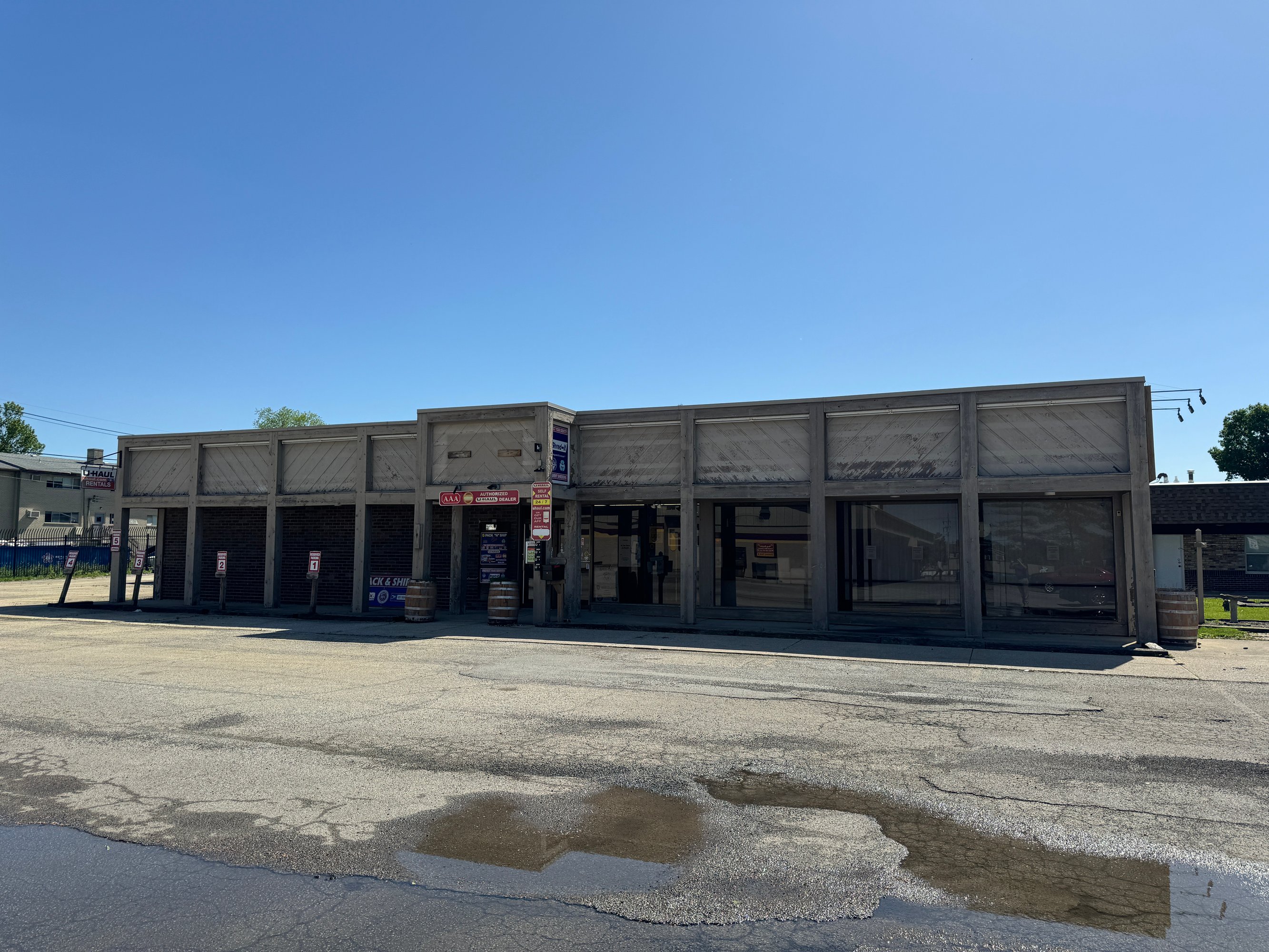 2206 W Springfield Ave, Champaign, IL 61821