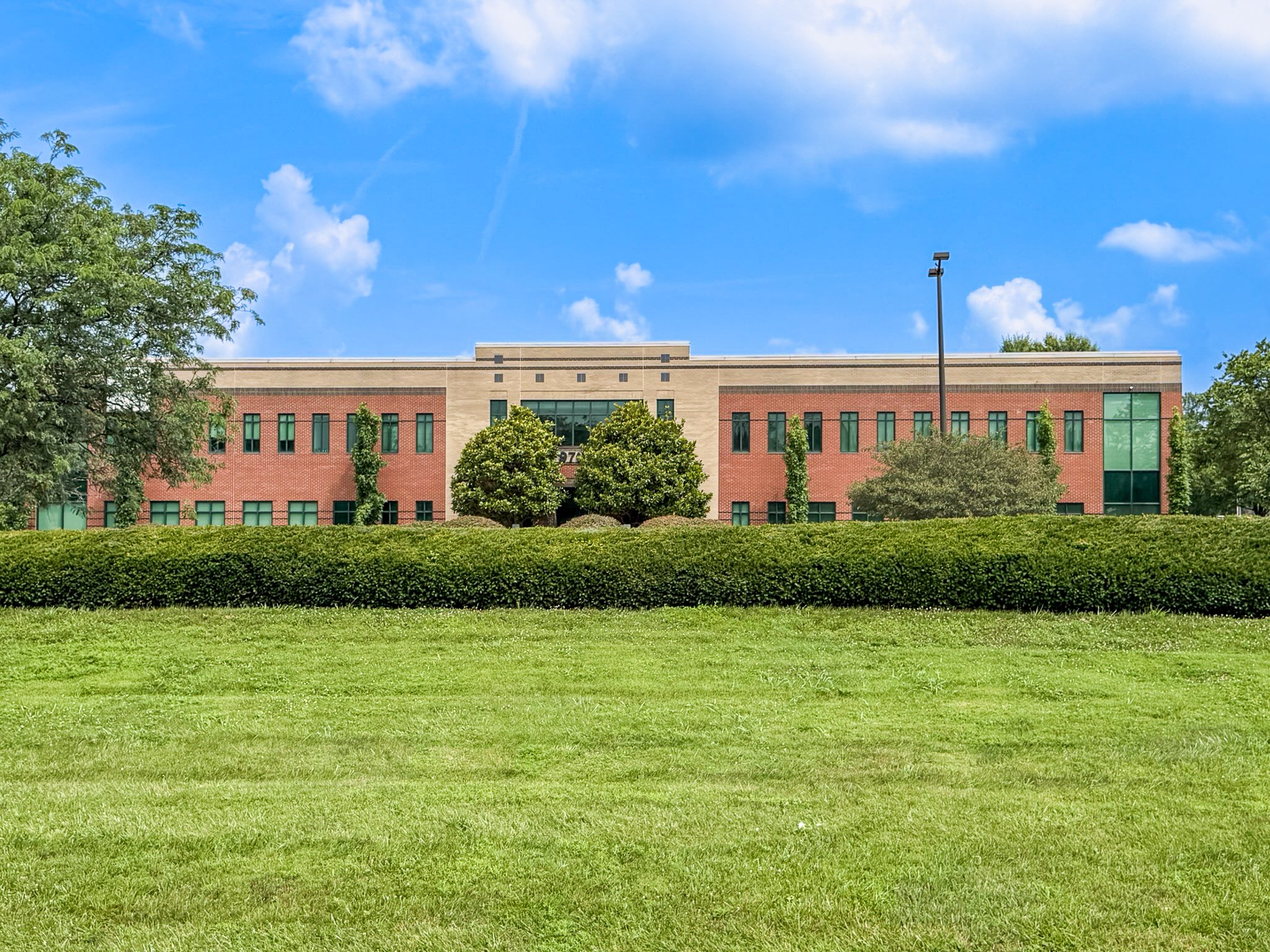 9700 Ormsby Station Rd, Louisville, KY 40223