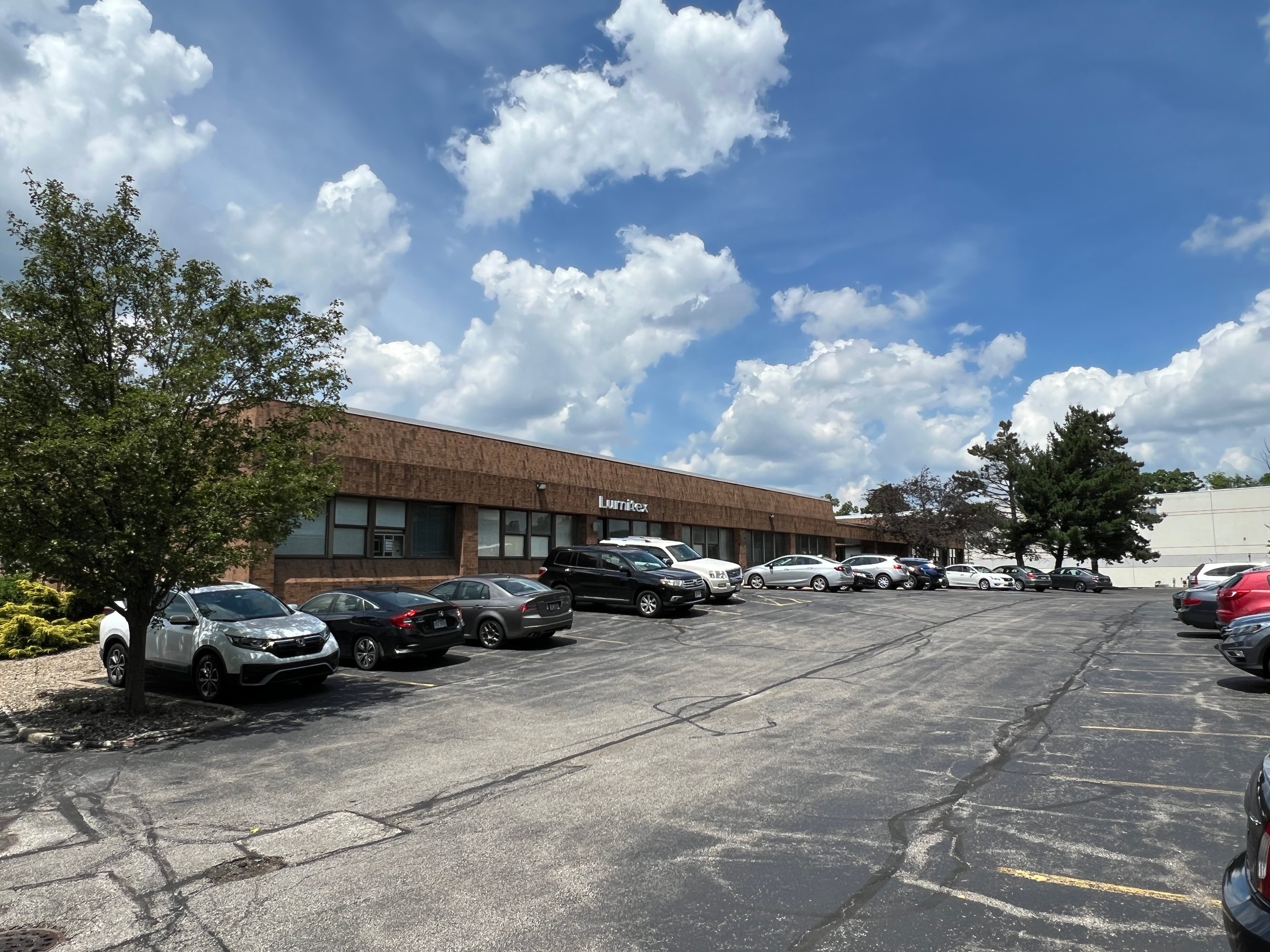8300 Dow Cir, Strongsville, OH 44136