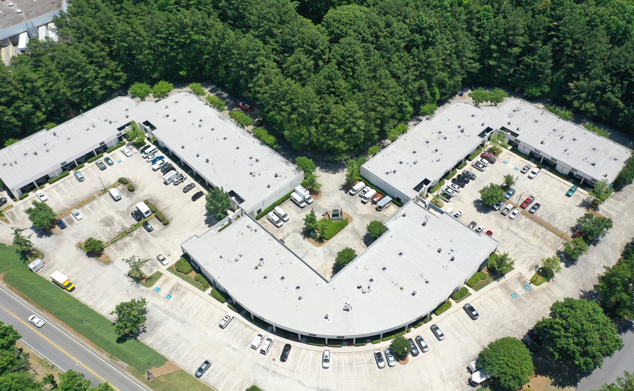 6500 Mcdonough Dr NW, Norcross, GA 30093