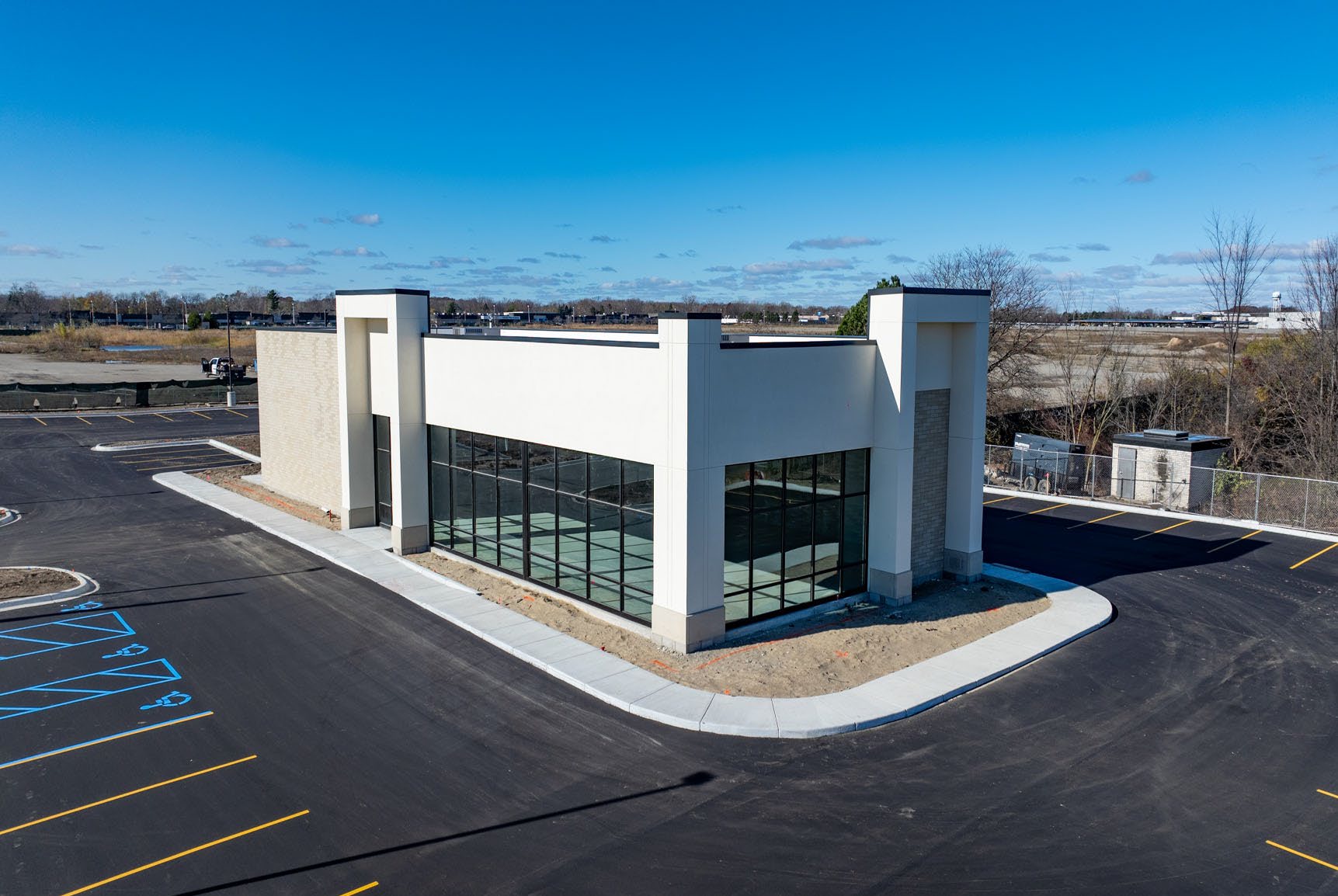 440 Elizabeth Lake Rd, Pontiac, MI 48341