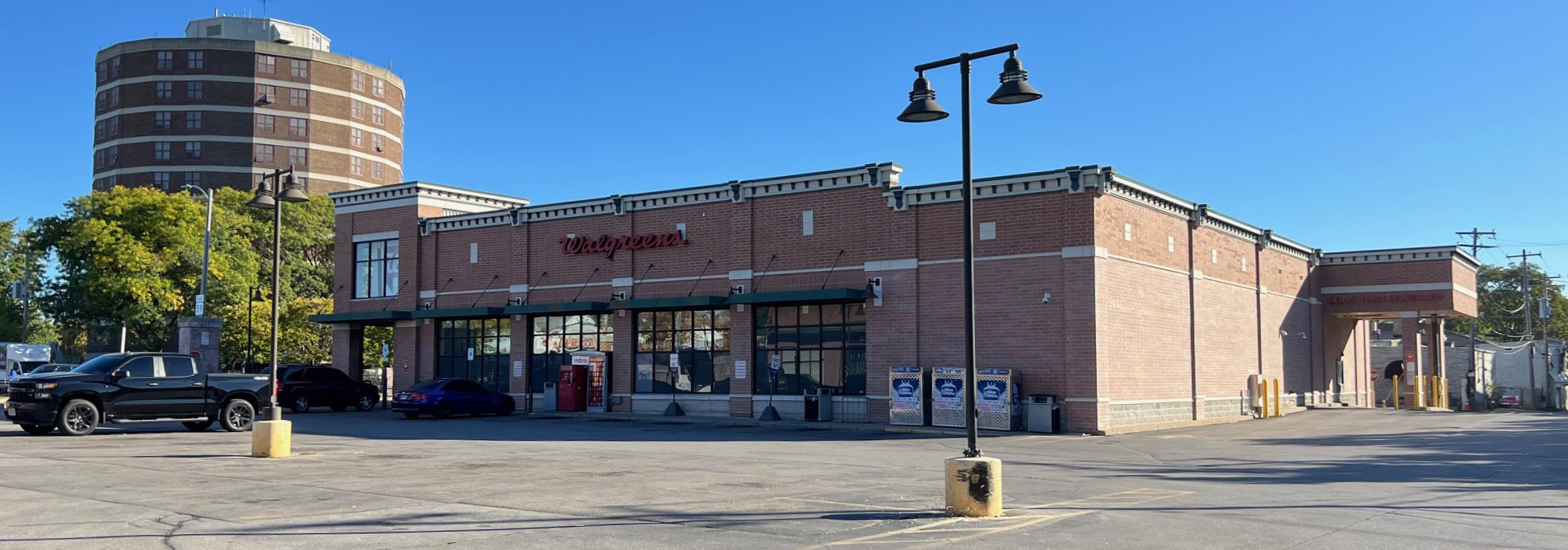 2625 W National Ave, Milwaukee, WI 53204