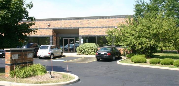 3809 Illinois Ave, St Charles, IL 60174