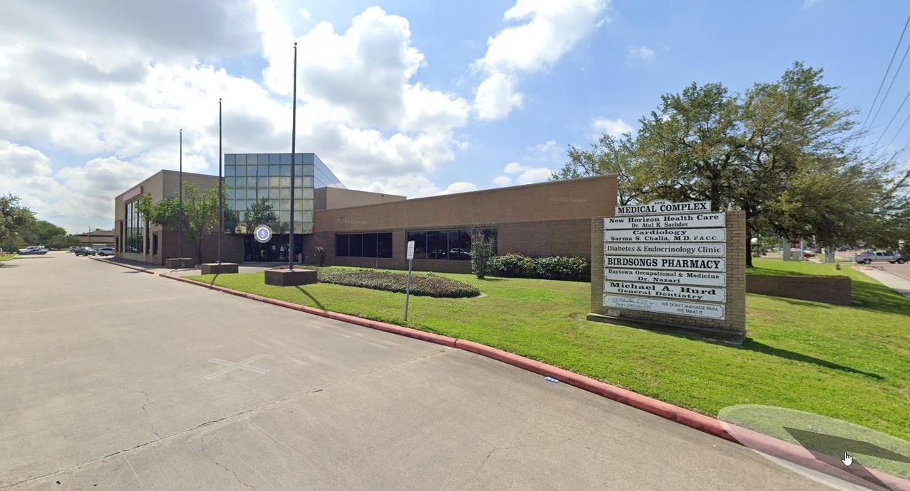 4000 Garth Rd, Baytown, TX 77521