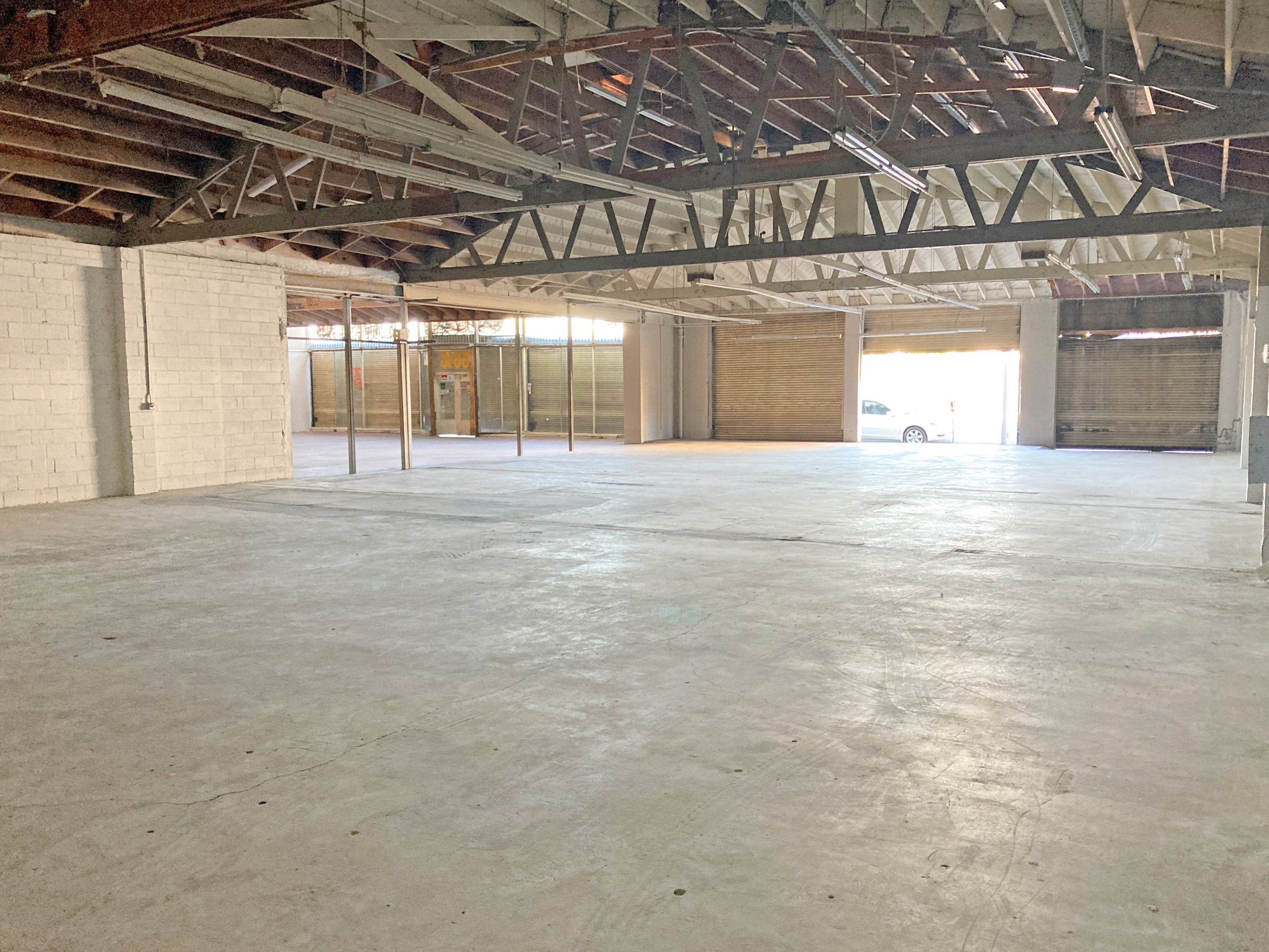 5612 Santa Monica Blvd, Los Angeles, CA 90038