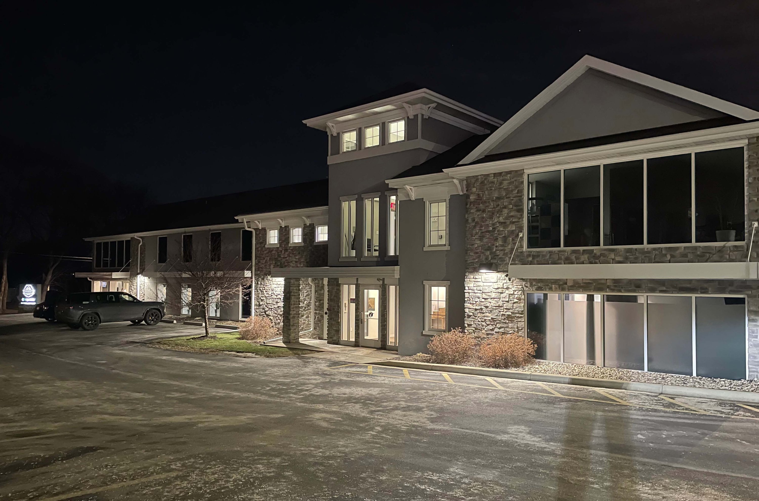 15255 Watertown Plank Rd, Elm Grove, WI 53122