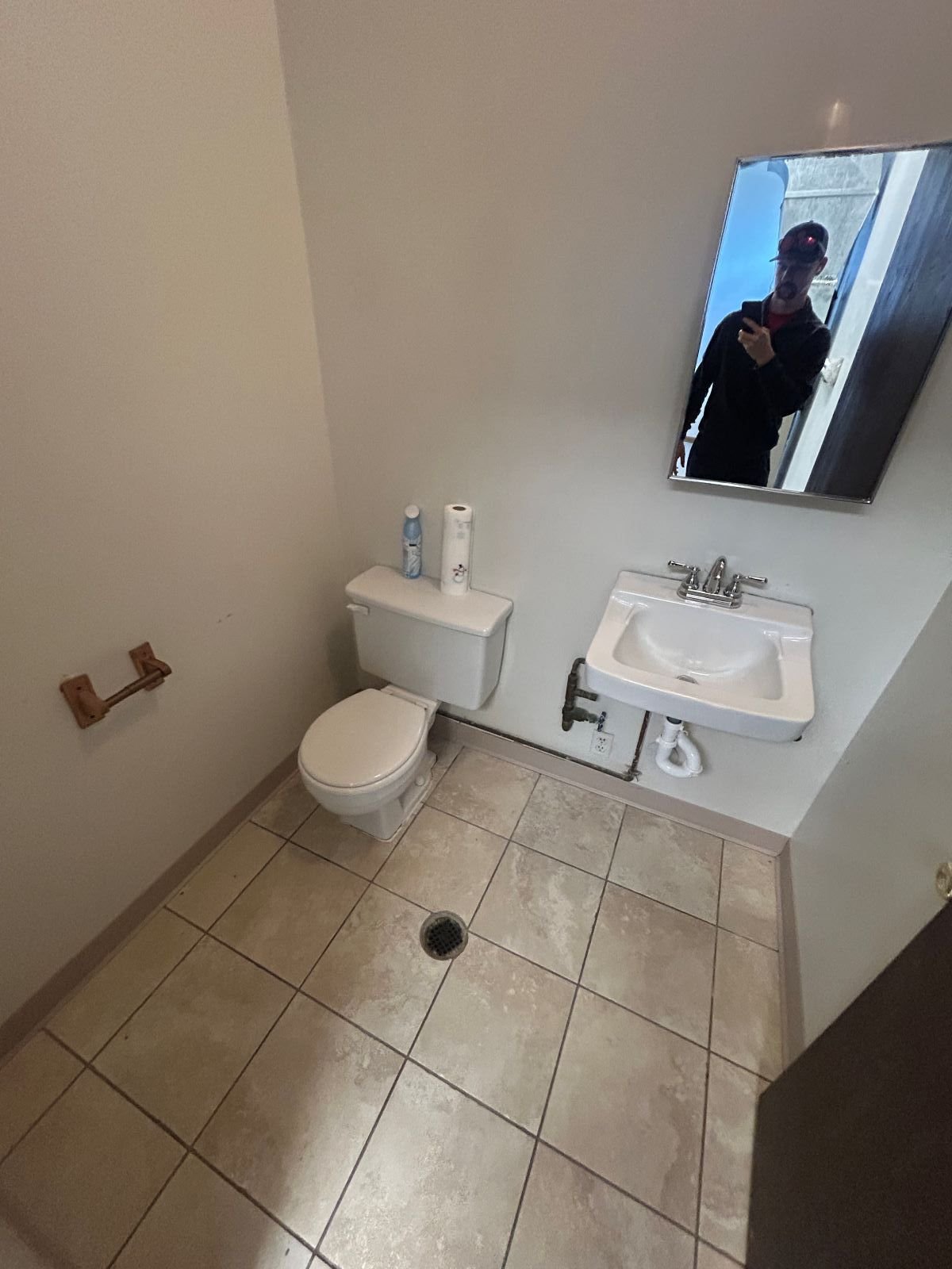 2729977
