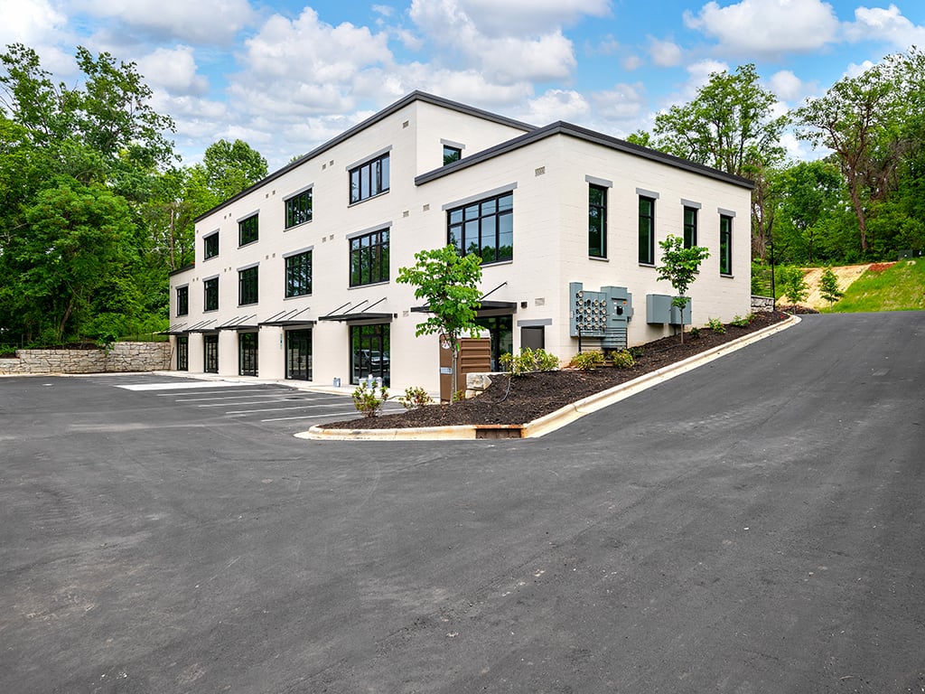 3882099