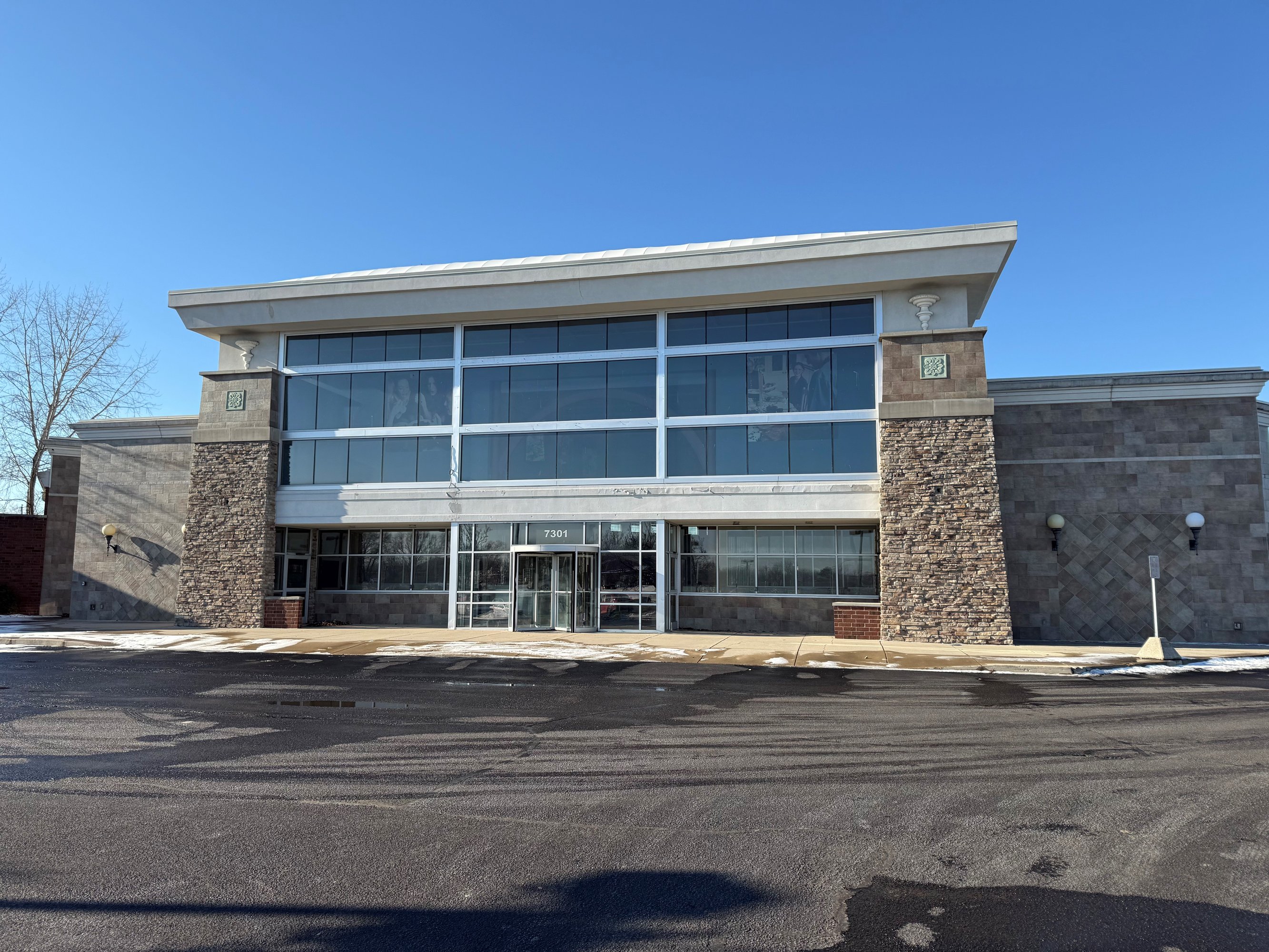 7301 Maplecrest Rd, Fort Wayne, IN 46835